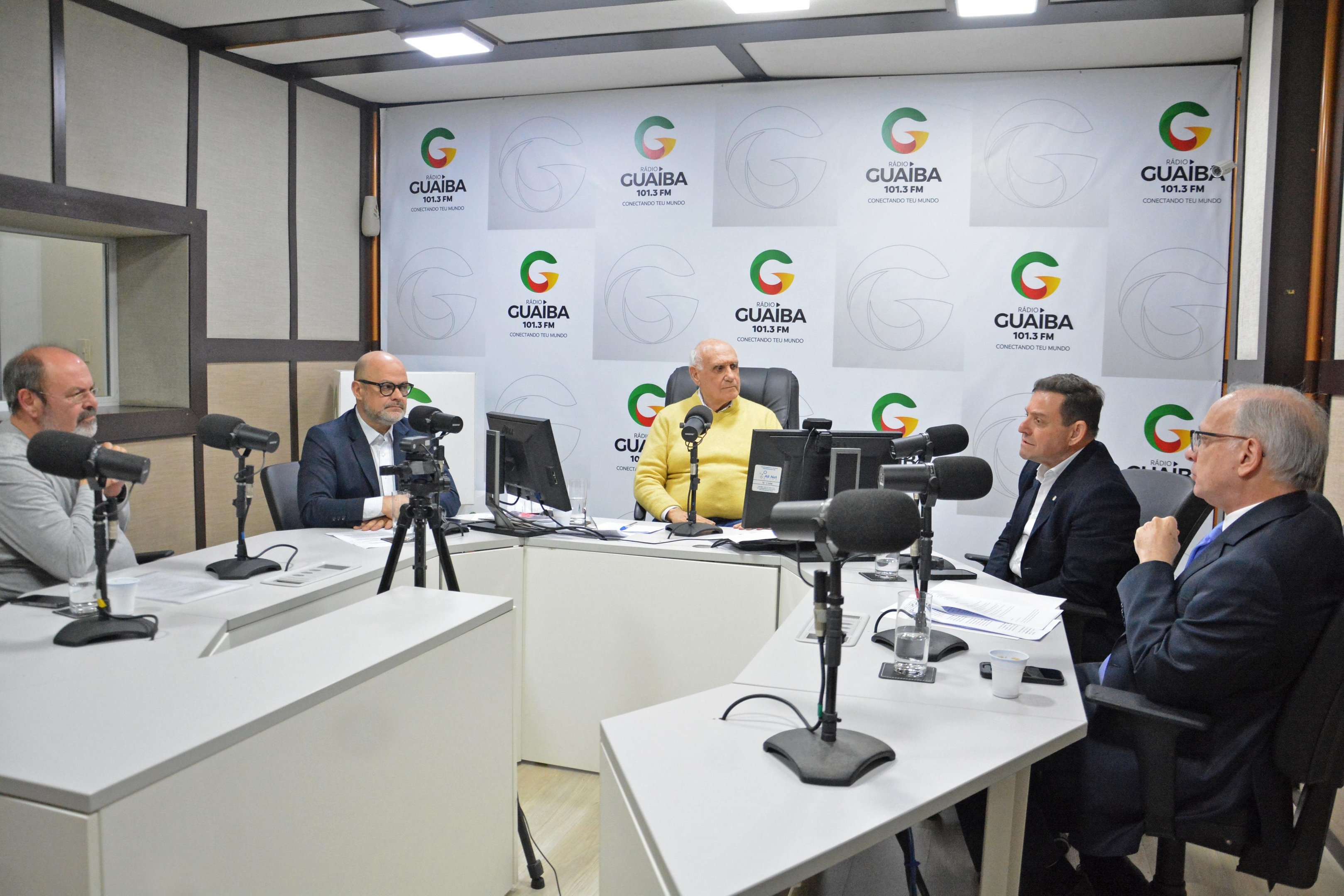 Desembargador Antonio Vinicius Amaro da Silveira, do TJRS, participa de programa da R&aacute;dio Gua&iacute;ba