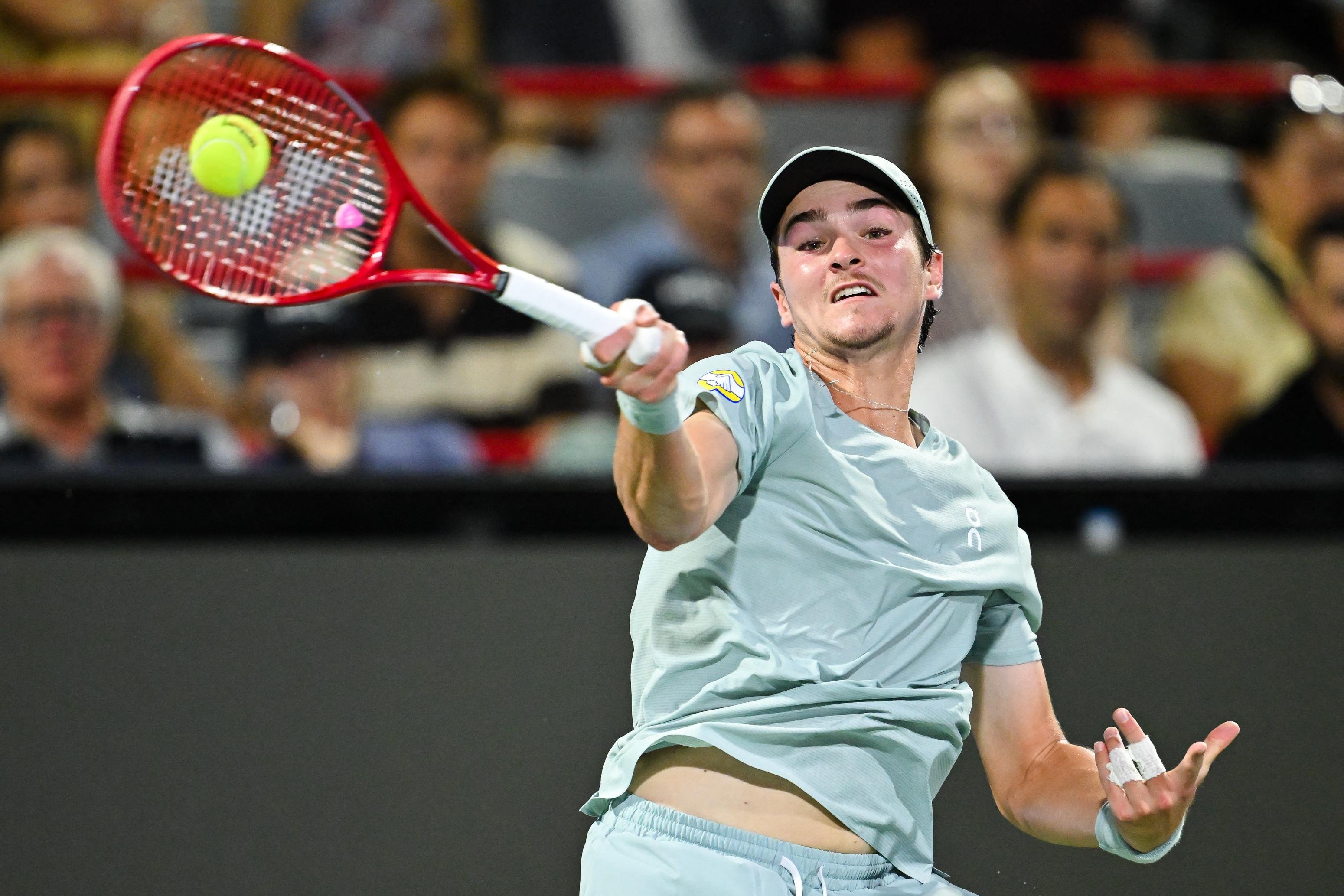 Brasileiro chega &agrave;s oitavas de final do torneio canadense