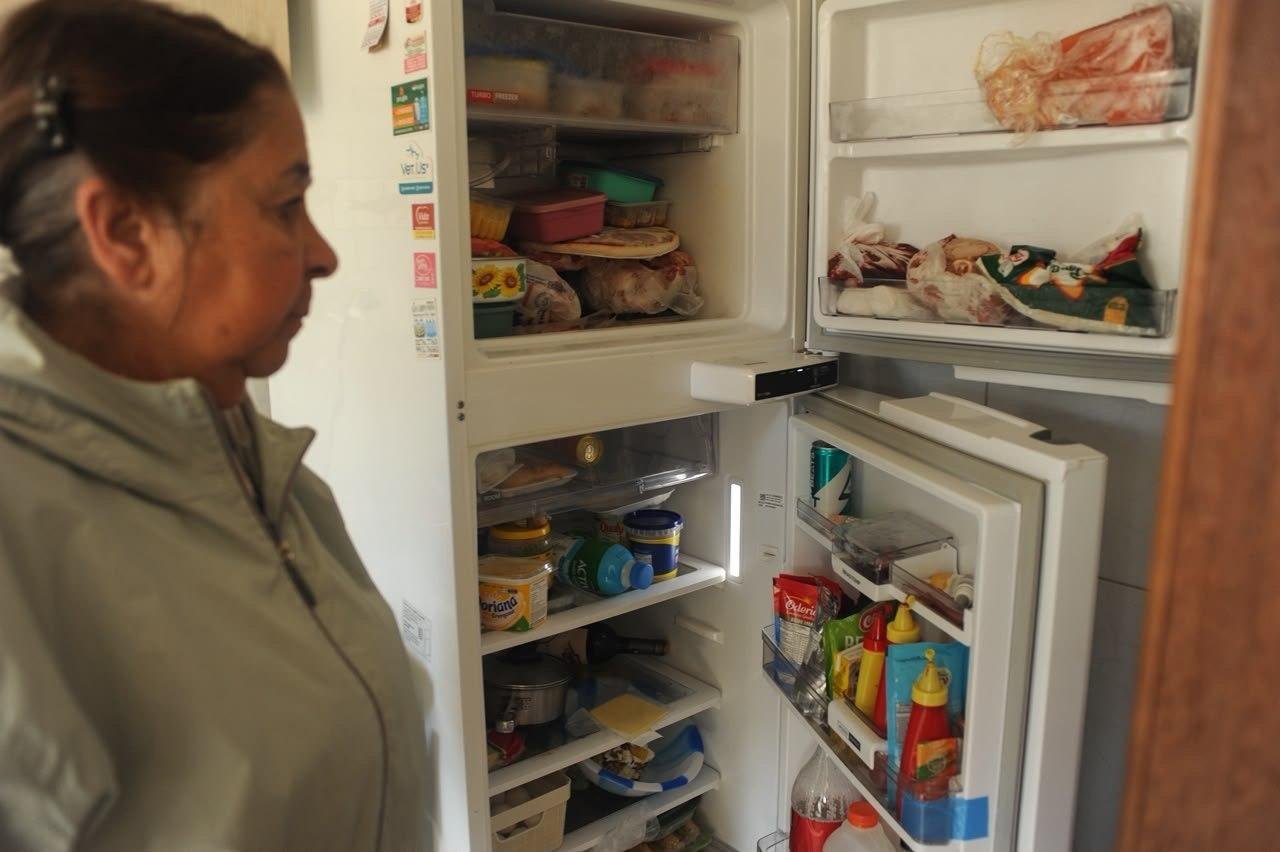 L&eacute;lia Azevedo da Silva Pereira foi uma das moradoras atingidas pela falta de luz