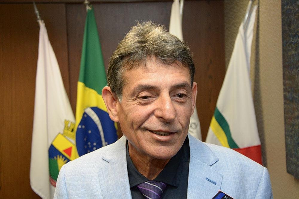 Milton L&iacute;vio Lemos Salles acabou afastado por comportamento em v&iacute;deo e n&atilde;o poupou cr&iacute;ticas as entidades jur&iacute;dicas