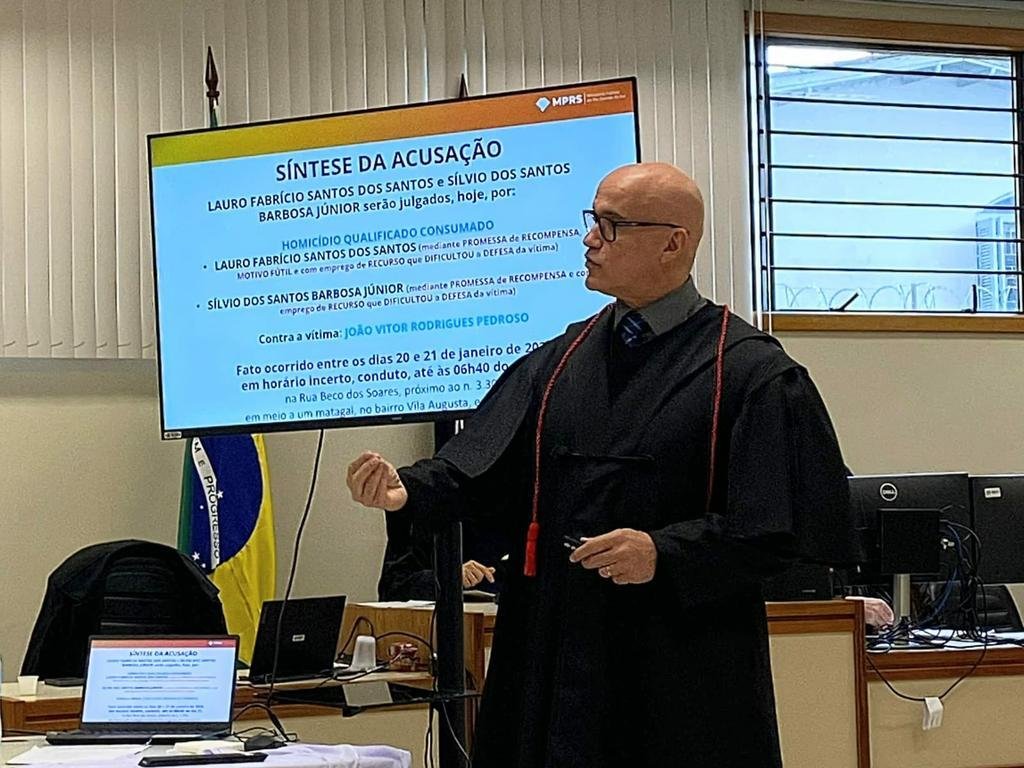 Promotor de Justi&ccedil;a Cl&aacute;udio Rodrigues Araujo atuou na acusa&ccedil;&atilde;o