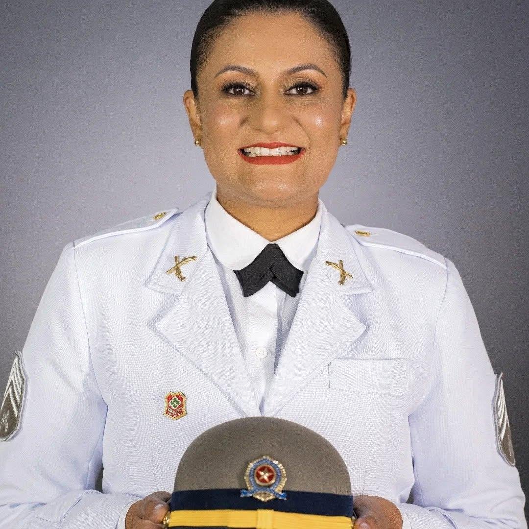 Carla Adriana Brum Backes Henrich  estava lotada no Col&eacute;gio Tiradentes de Santo &Acirc;ngelo