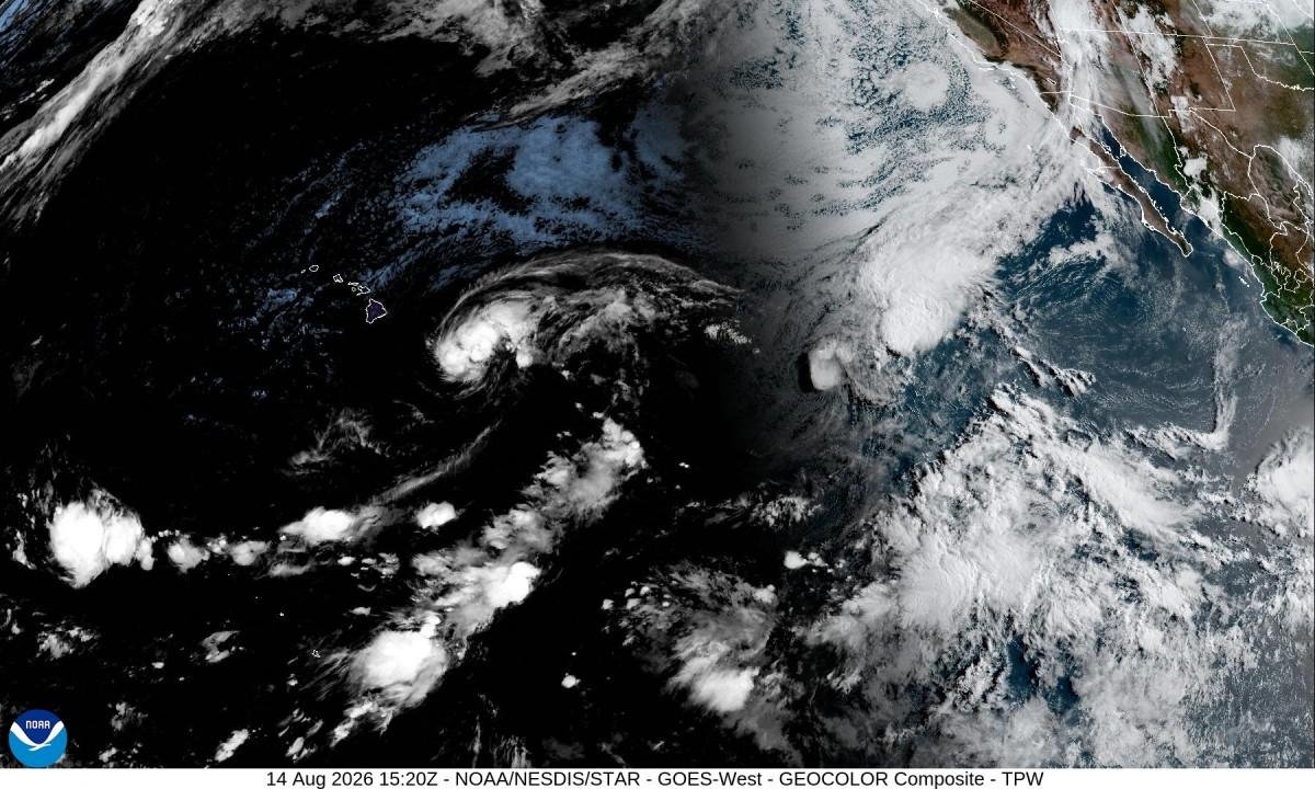 Tempestade tropical Lala poder&aacute; chegar com for&ccedil;a de furac&atilde;o neste s&aacute;bado