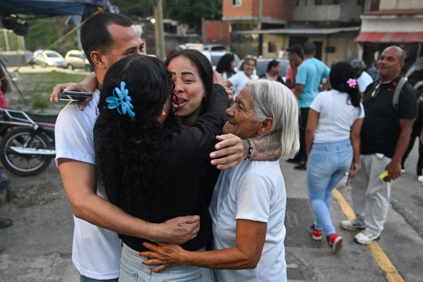 Liberta&ccedil;&atilde;o ocorre sete meses ap&oacute;s a queda de Nicol&aacute;s Maduro