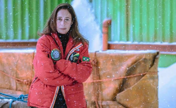 Andr&eacute;a Beltr&atilde;o em "Ant&aacute;rtida"