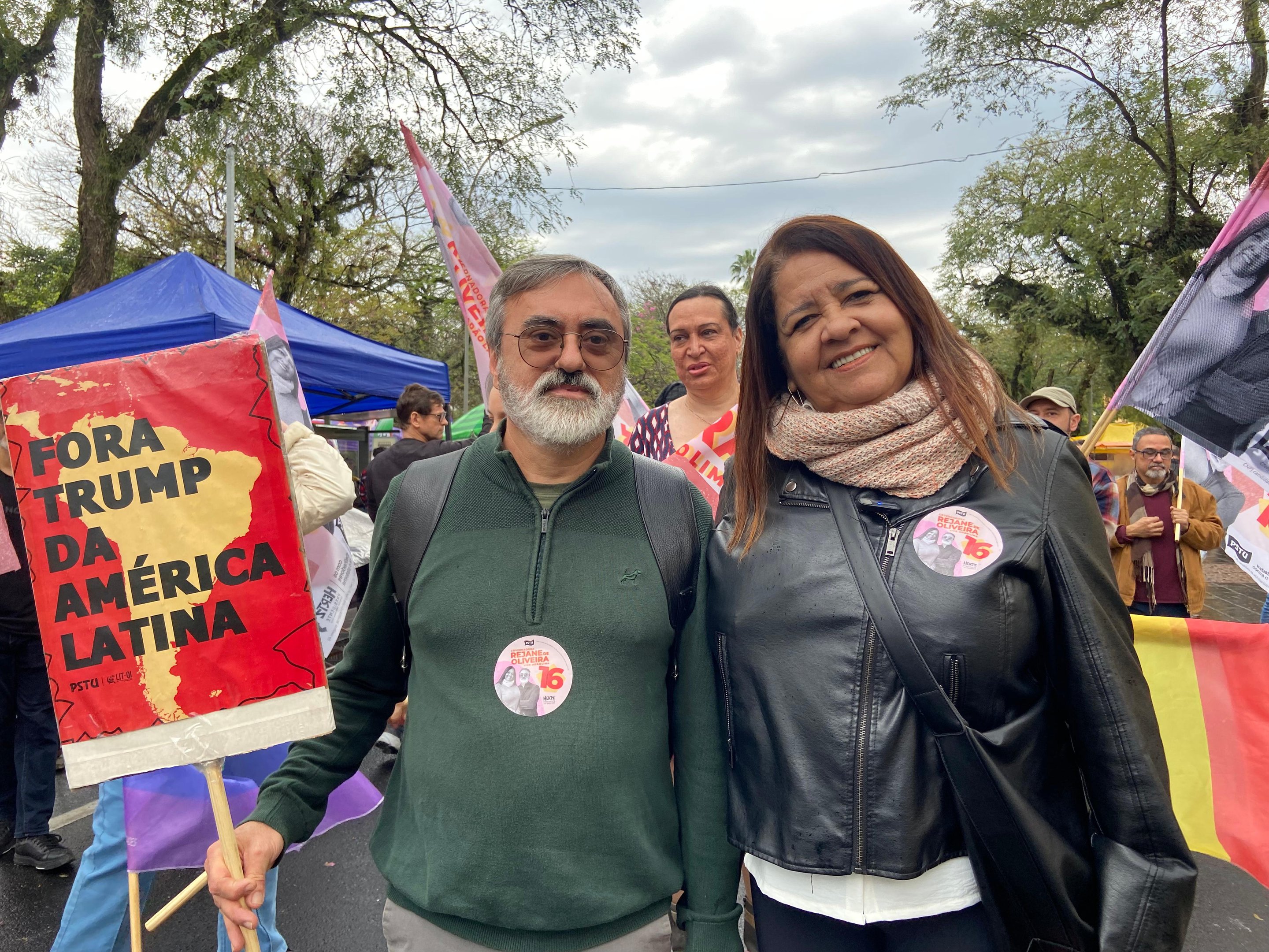 Ad&atilde;o Lima e Rejane de Oliveira participaram de mobiliza&ccedil;&atilde;o no Brique da Reden&ccedil;&atilde;o, em Porto Alegre