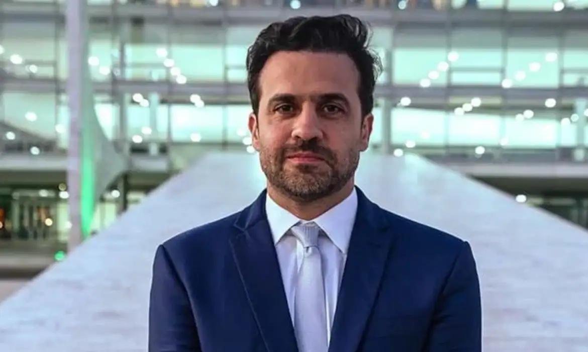 Mar&ccedil;al foi condenado pela Justi&ccedil;a Eleitoral de SP por ofertar grava&ccedil;&otilde;es de v&iacute;deos para vereadores e prefeitos em troca de doa&ccedil;&otilde;es em dinheiro