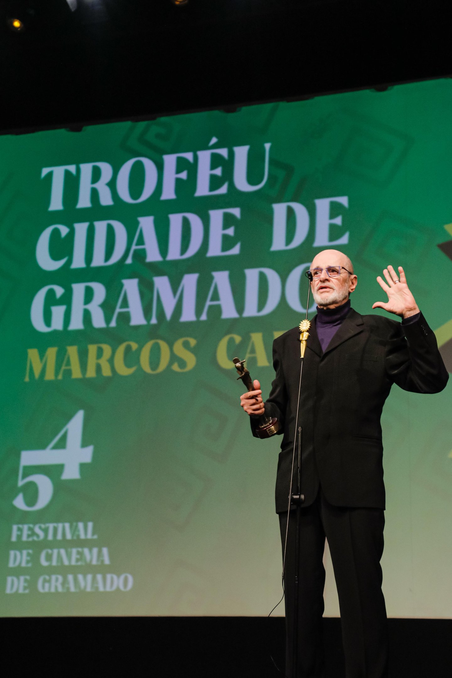 Homenageado com Trof&eacute;u Cidade de Gramado, o ator, diretor e dramaturgo Marcos Caruso, de 74 anos