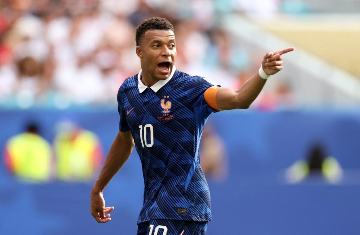 Mbapp&eacute; lidera a lista ao lado de Haaland