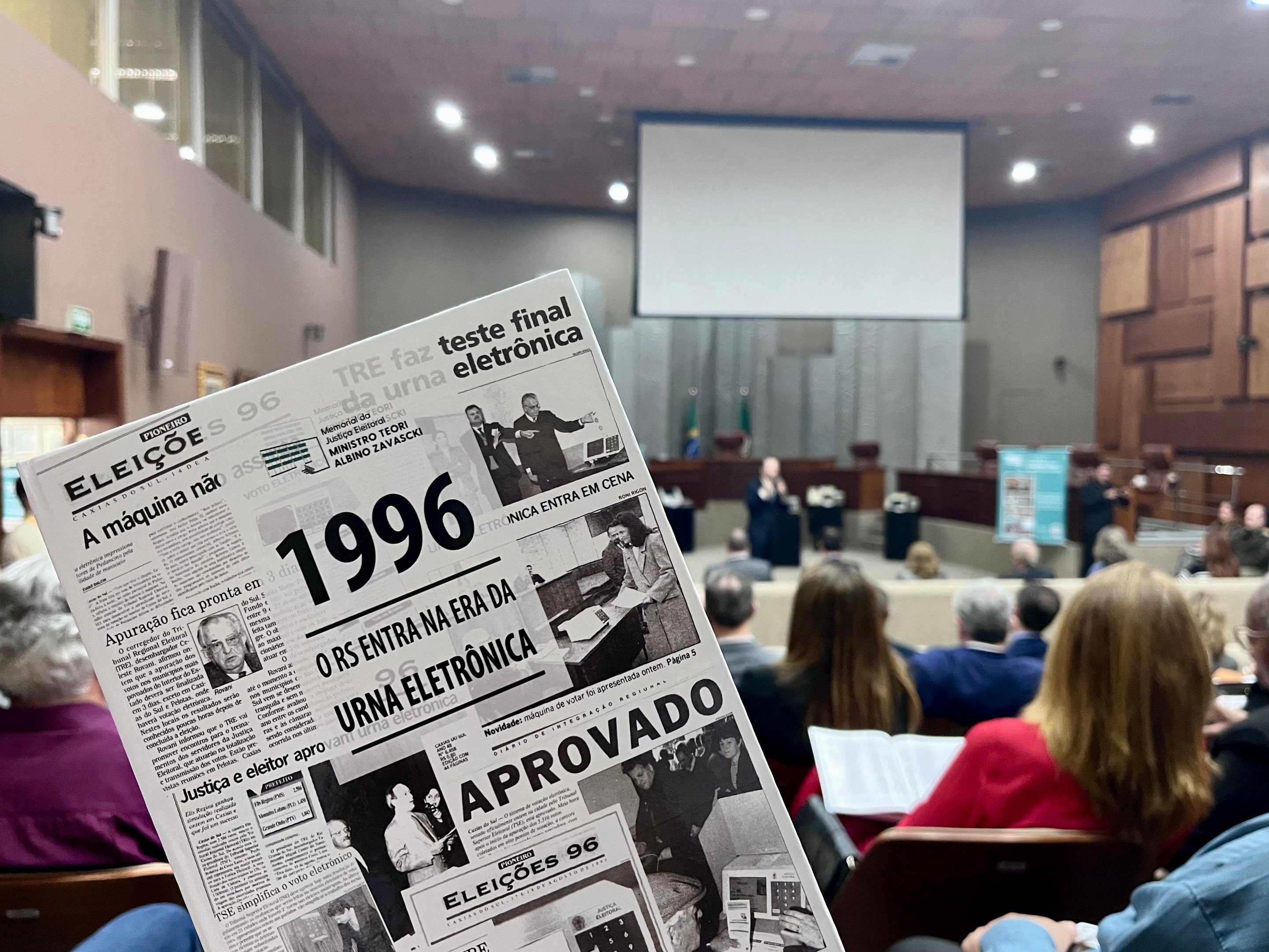 Evento foi realizado nesta ter&ccedil;a-feira no Plen&aacute;rio Hist&oacute;rico do TRE-RS