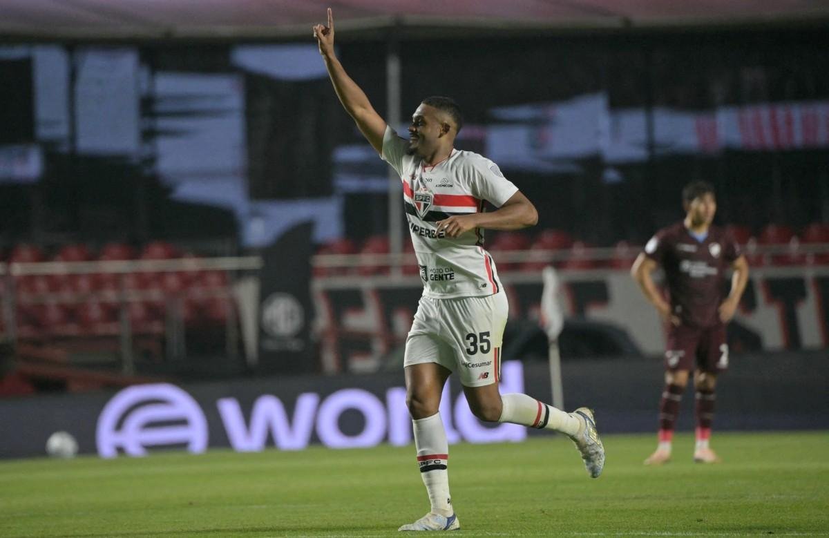 Tricolor paulista levou susto, mas confirmou vantagem em casa