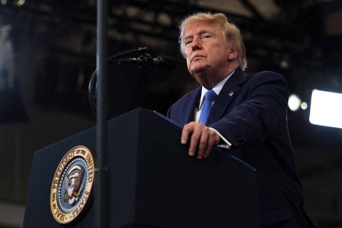 An&uacute;ncio foi feito durante uma cerim&ocirc;nia no Centro Espacial Johnson, em Houston, onde Trump condecorou os tripulantes da miss&atilde;o Artemis II
