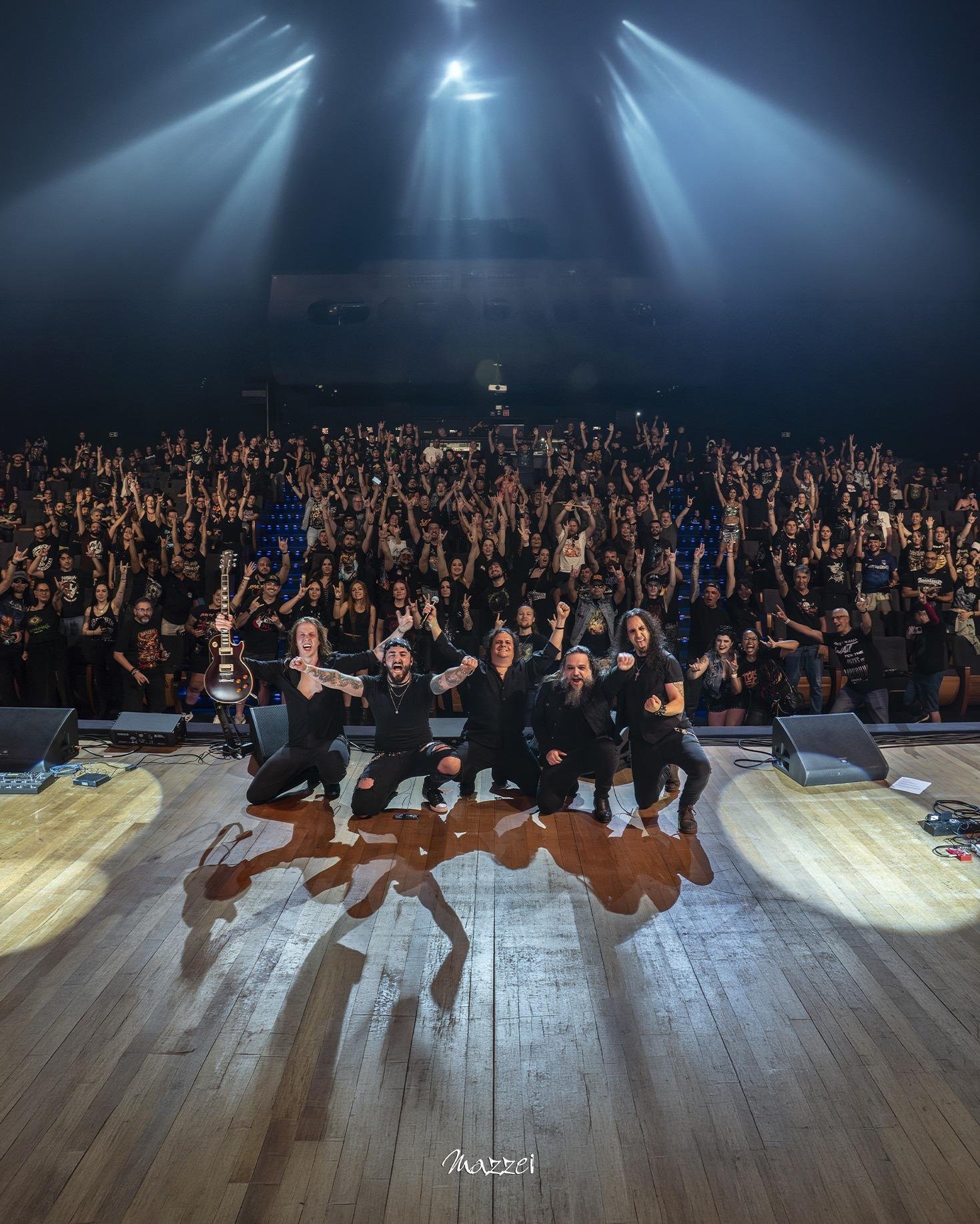 Banda ga&uacute;cha Marenna foi uma das atra&ccedil;&otilde;es do Bangers Open Air 2026, em SP