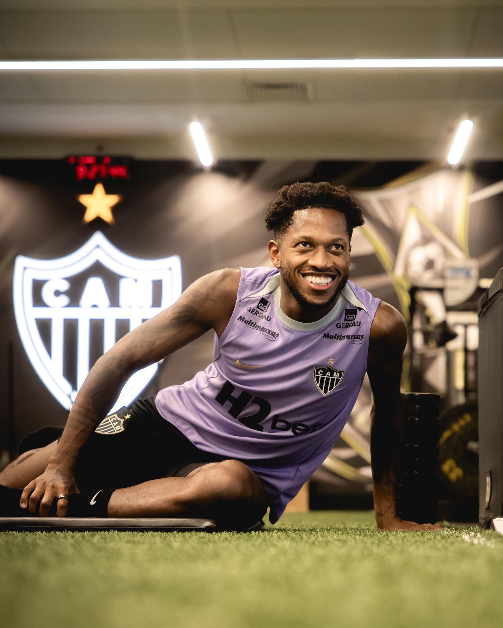 Fred viajou a Porto Alegre e pode estrear contra o Inter