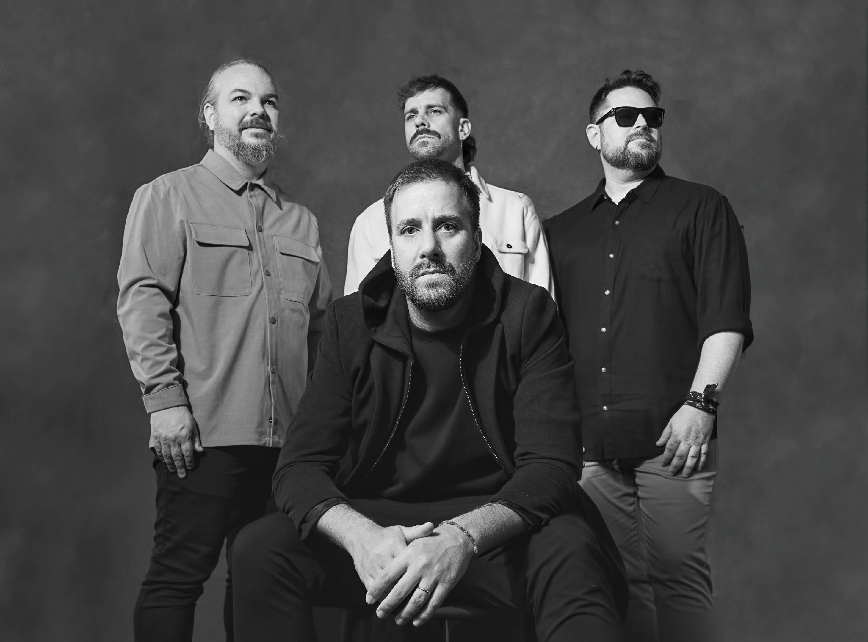 Um dos nomes celebrados do rock ga&uacute;cho contempor&acirc;neo, a Valente sobe ao palco do Opini&atilde;o, neste s&aacute;bado, 22, 21h, para show de lan&ccedil;amento do segundo trabalho de est&uacute;dio, &ldquo;Caminhos Abertos&rdquo;