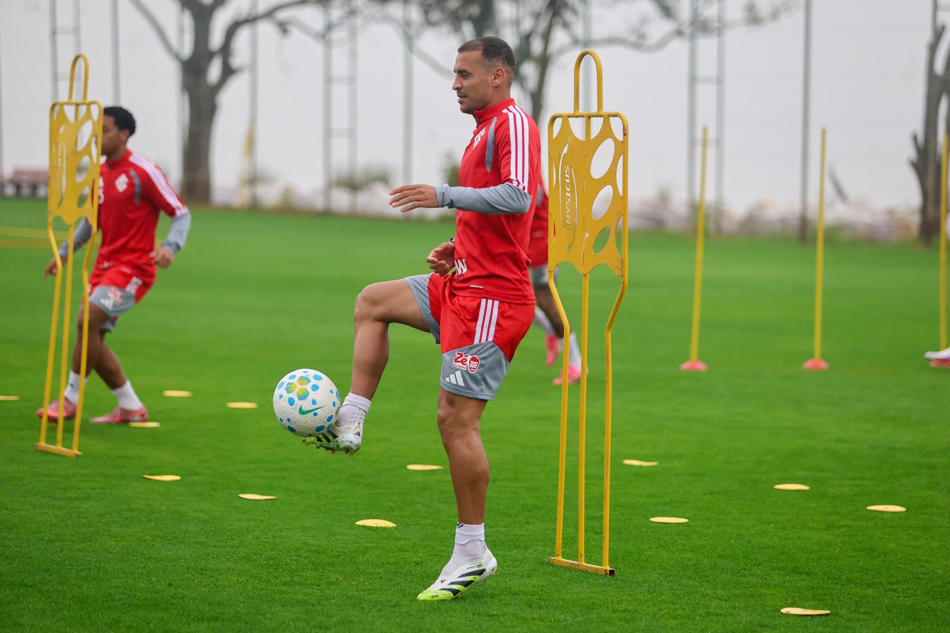 Alan Patrick &eacute; uma das esperan&ccedil;as ofensivas do Inter diante do Atl&eacute;tico-MG