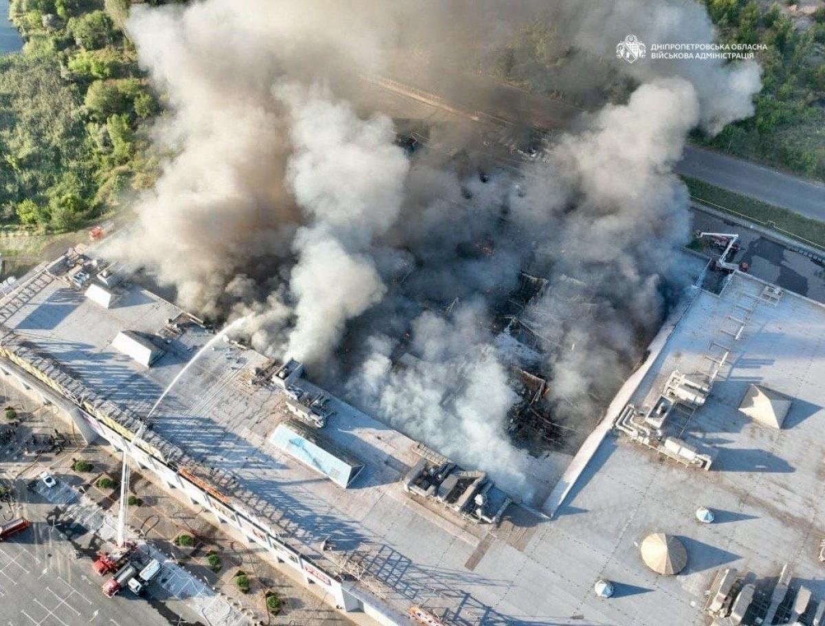 Estabelecimento comerciado incendiou ap&oacute;s ataque
