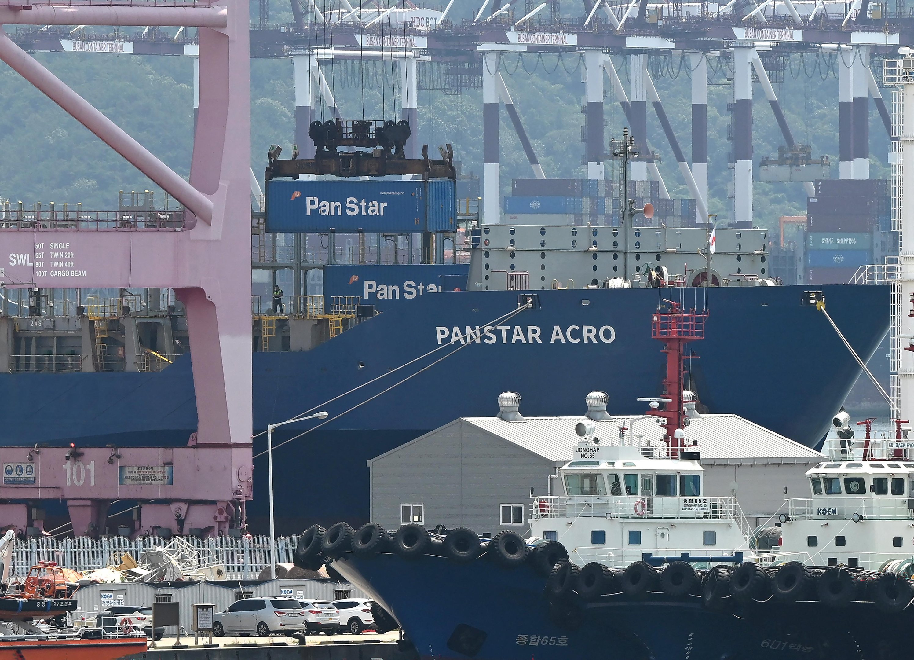 Viagem do Panstar Acro busca determinar se o degelo nesta &eacute;poca do ano viabiliza uma rota comercial entre a &Aacute;sia e o continente europeu
