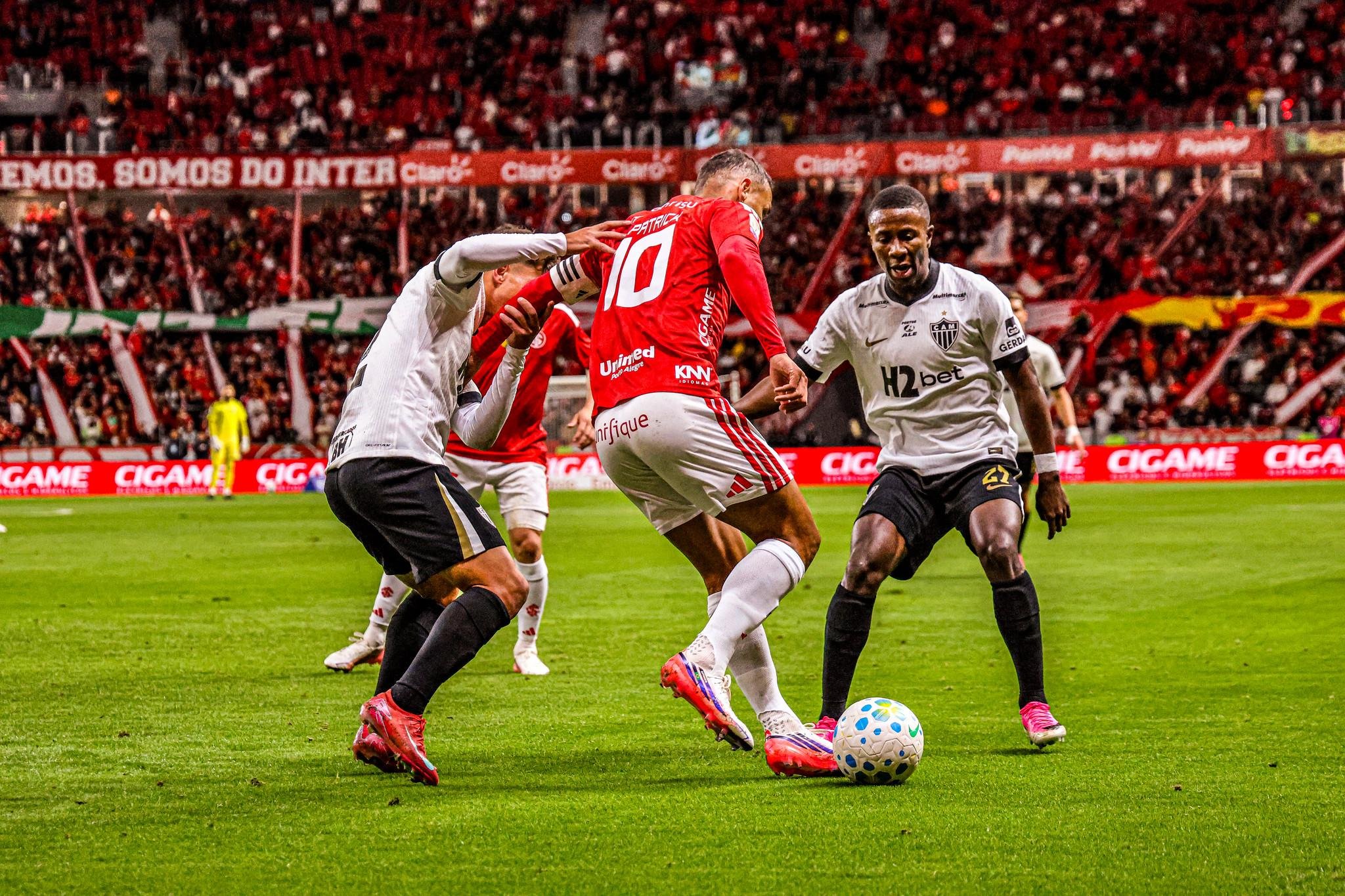 Equipe colorada mais uma vez n&atilde;o conseguiu vencer diante da pr&oacute;pria torcida