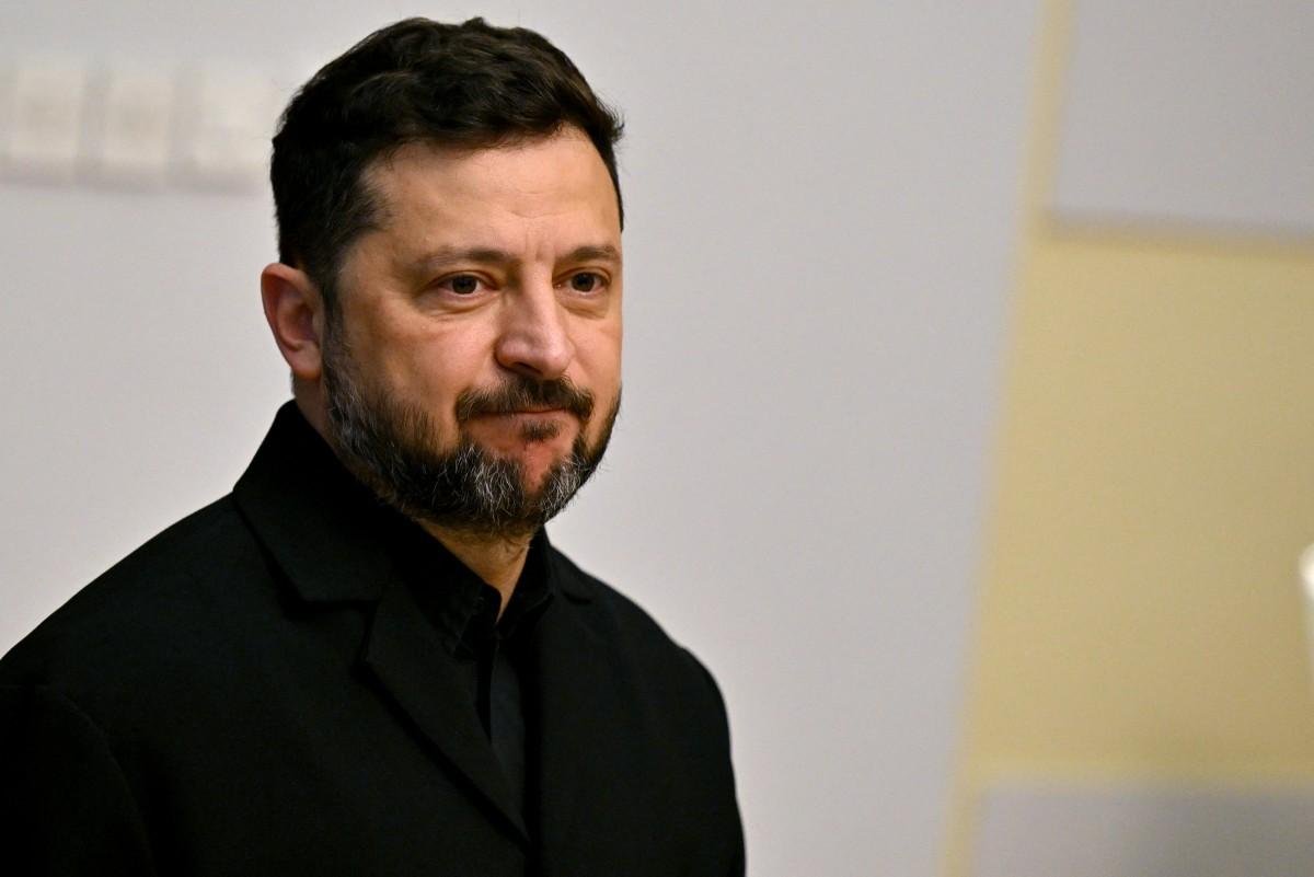 A Ucr&acirc;nia suspendeu as elei&ccedil;&otilde;es devido &agrave; lei marcial, que conta com amplo apoio da popula&ccedil;&atilde;o para que o pa&iacute;s se concentre na luta contra as tropas russas