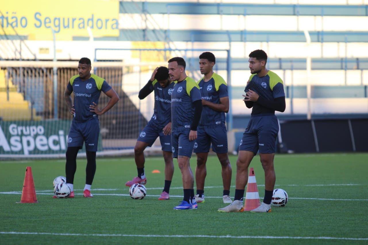 S&atilde;o Jos&eacute; faz o jogo de ida em casa