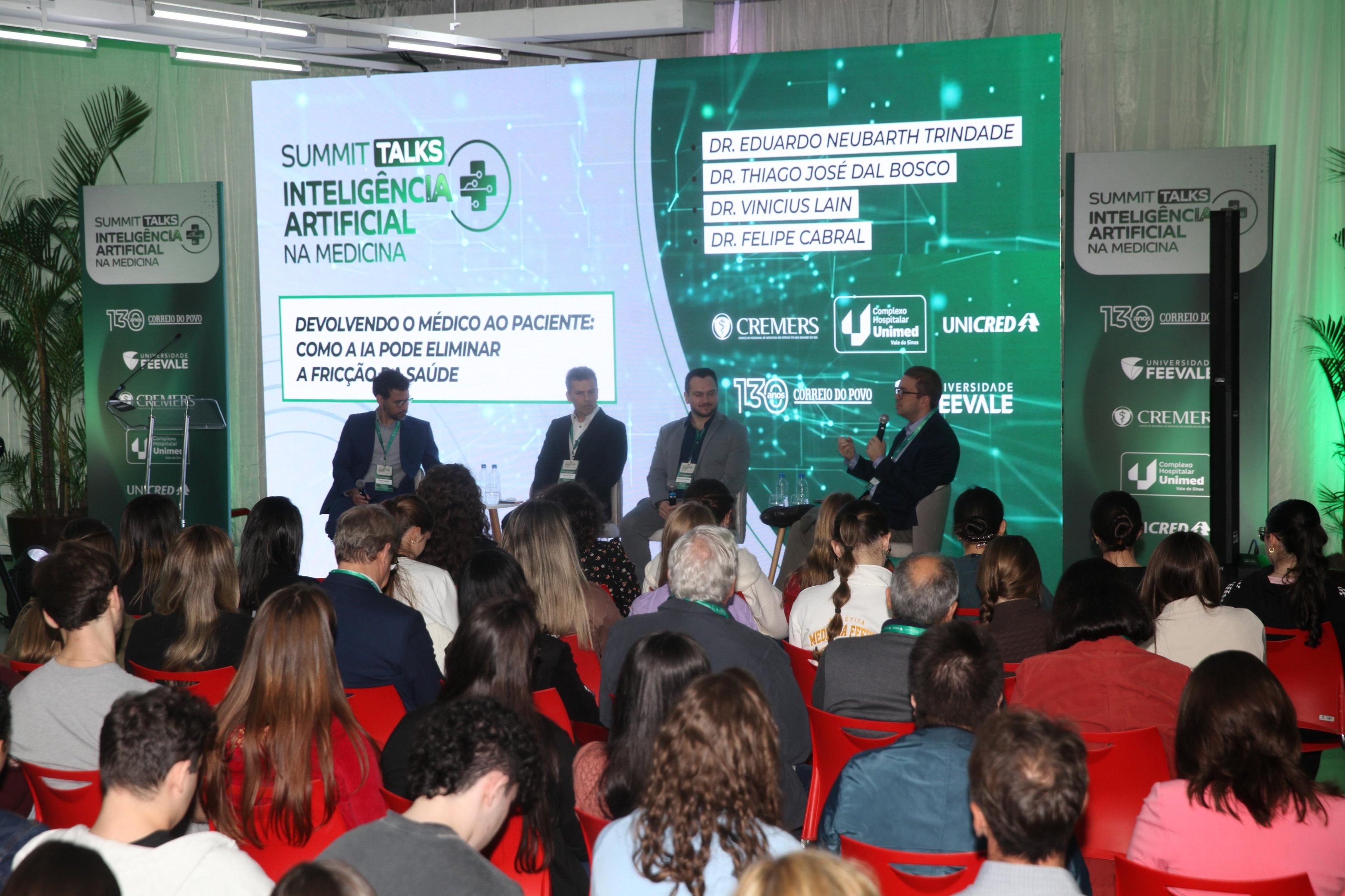 Summit Talks; IA na Medicina. Painel Como a IA pode eliminar a fric&ccedil;&atilde;o na Sa&uacute;de