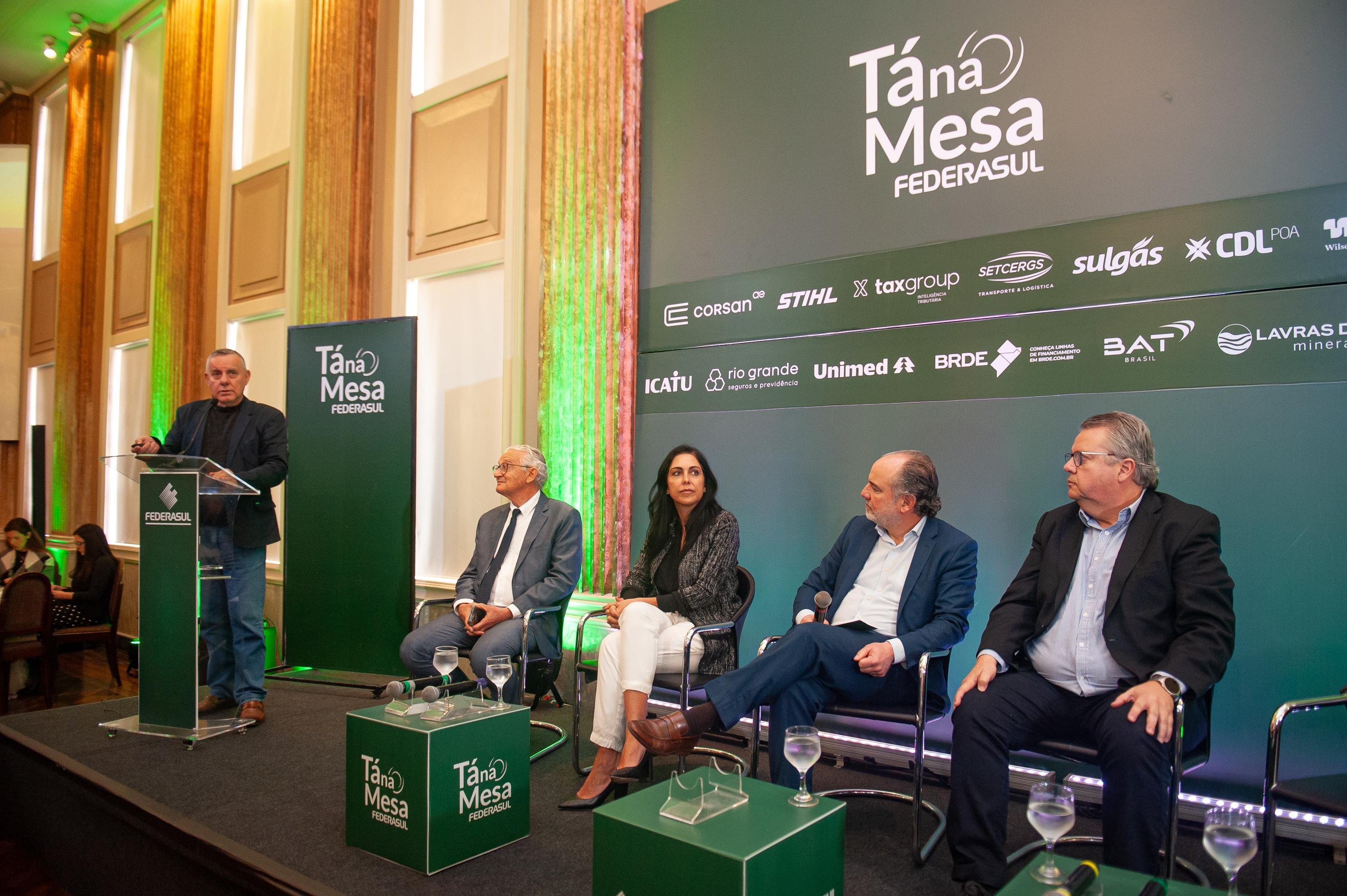 Evento contou com a presen&ccedil;a de Domingos Velho Lopes, Eraldo Vasconcelos, Luiz Antonio Vessani e Daniela Cardeal