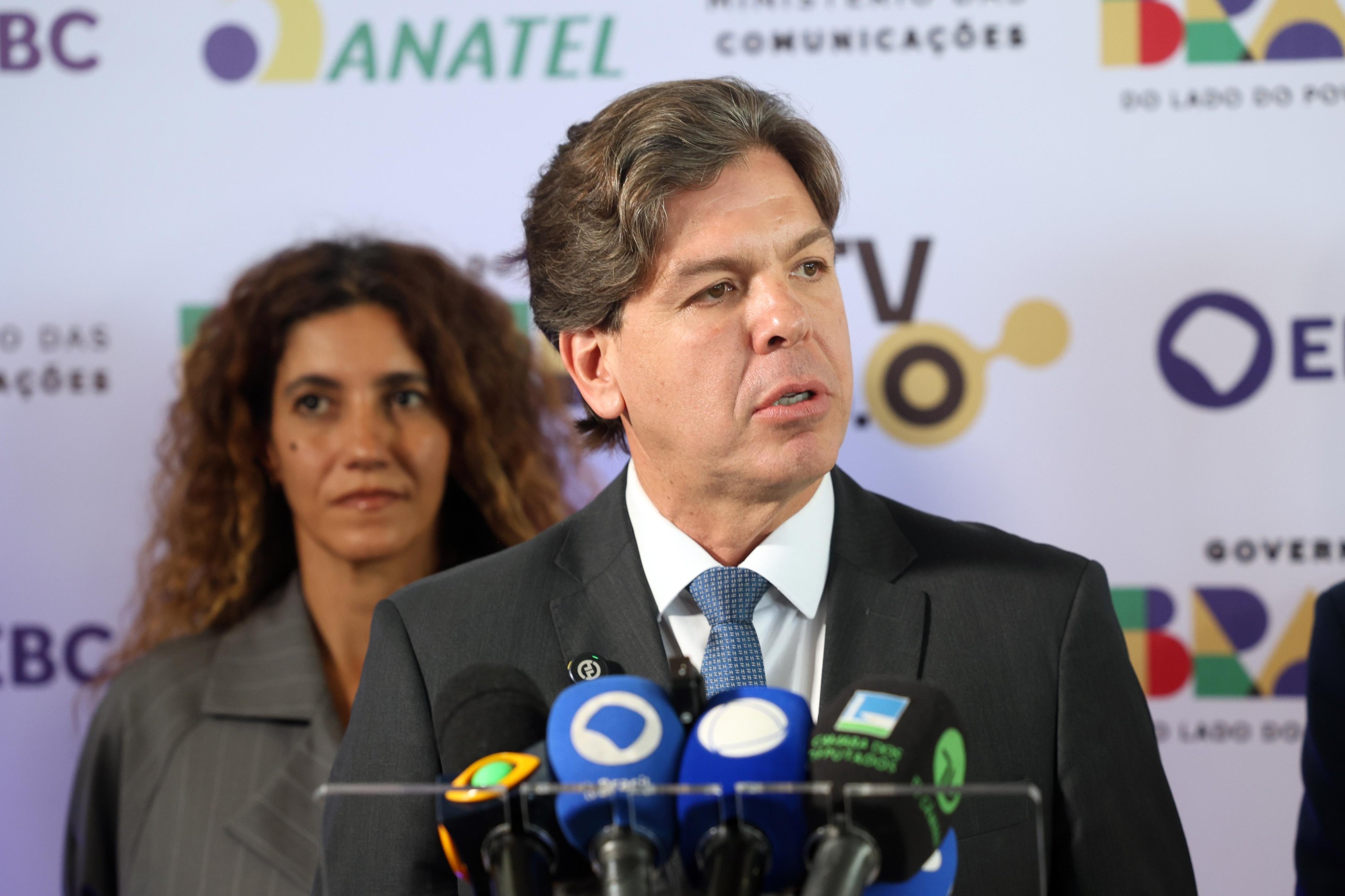 Em julho, ministro das Comunica&ccedil;&otilde;es Frederico Siqueira Filho j&aacute; afirmava que o governo n&atilde;o deveria interferir nos contratos da Oi
