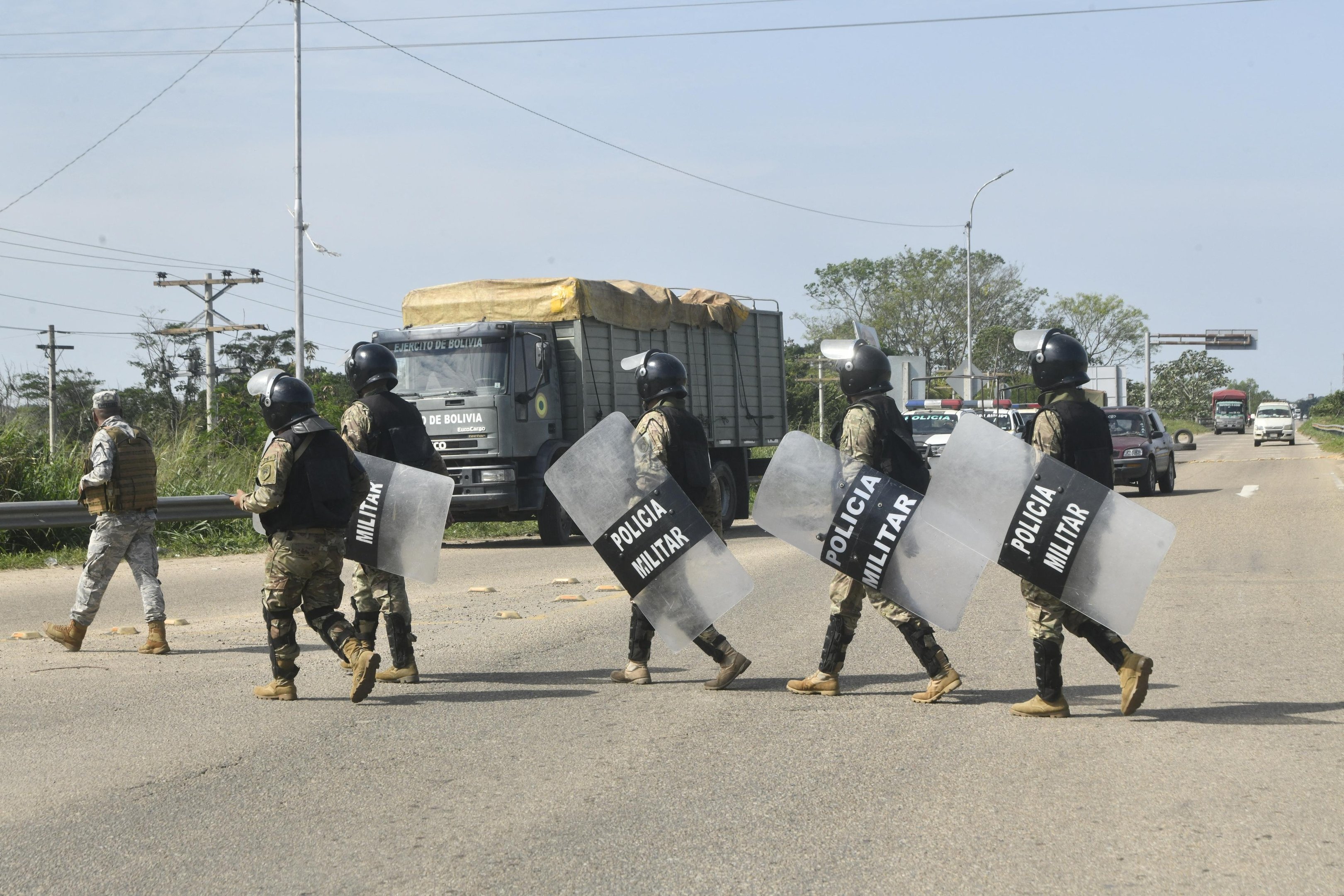 Trata-se do primeiro protesto que viola o estado de exce&ccedil;&atilde;o decretado pelo governo em junho