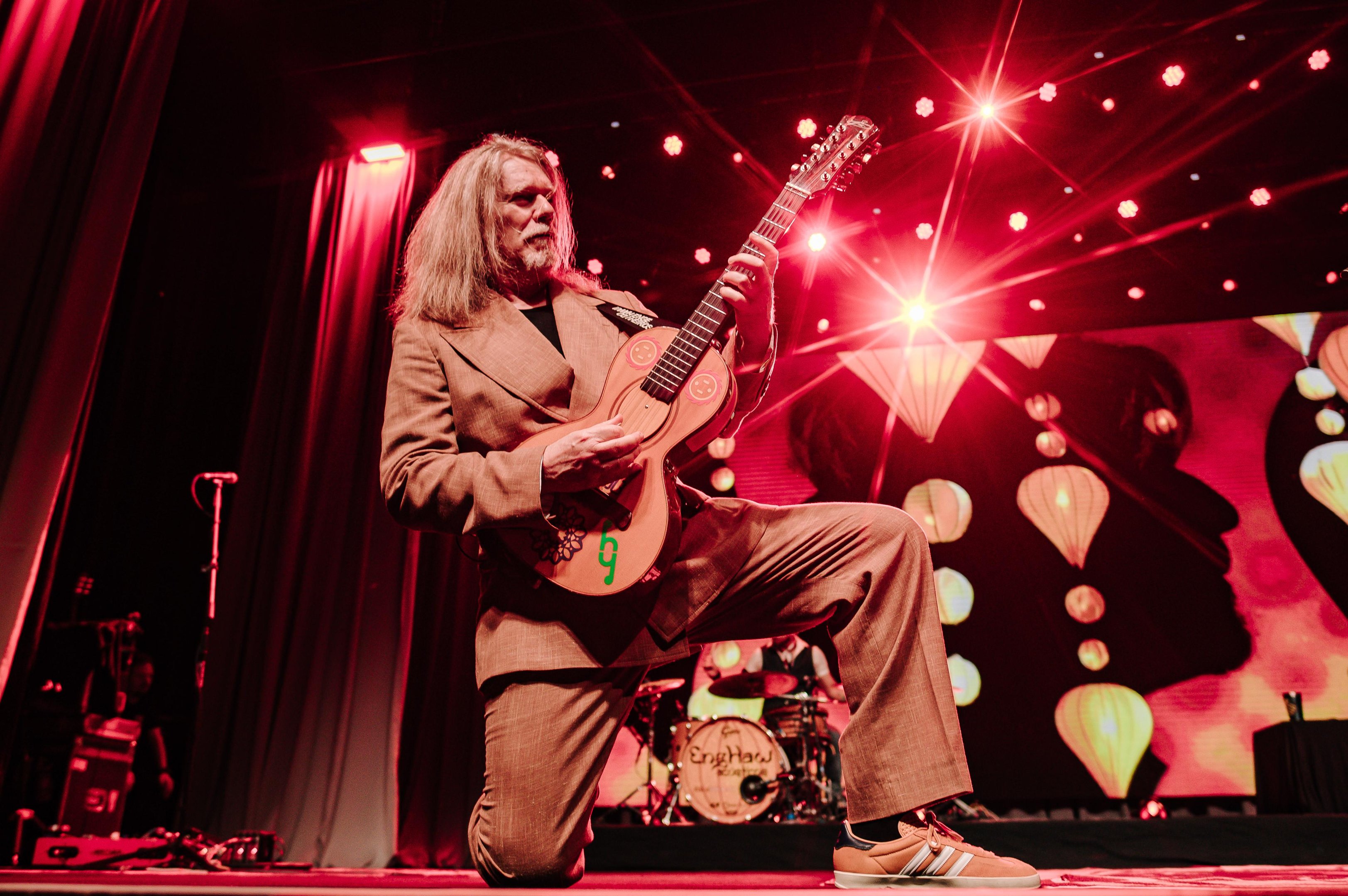 Humberto Gessinger, vai fazer no Audit&oacute;rio Ara&uacute;jo Vianna, nos dias 29 e 30 de agosto, &agrave;s 21h, os shows de encerramento da turn&ecirc; &ldquo;Ac&uacute;sticos Engenheiros do Hawaii&rdquo;
