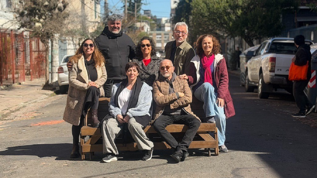 Equipe respons&aacute;vel pela programa&ccedil;&atilde;o do Reside Alegre re&uacute;ne artistas do Brasil e da Argentina