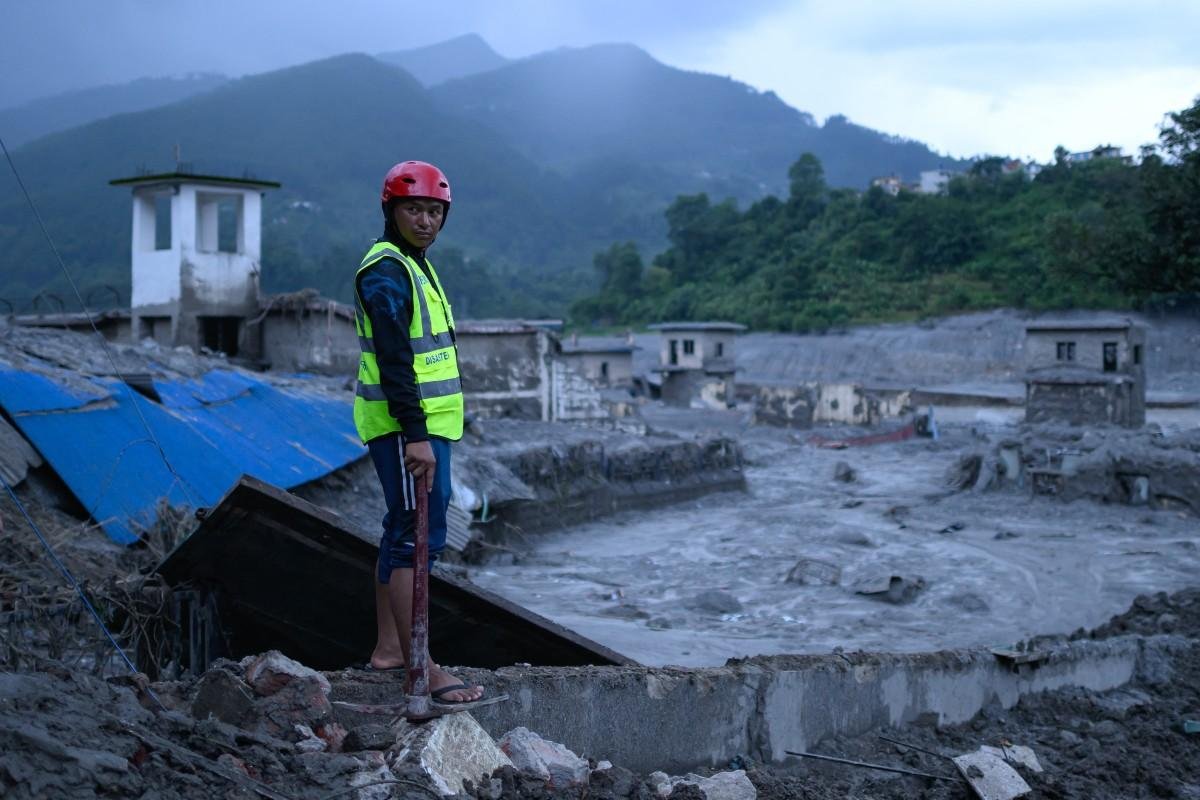 O n&uacute;mero de desaparecidos no Nepal &eacute; de quase 3.000, com 675 mortes confirmadas.