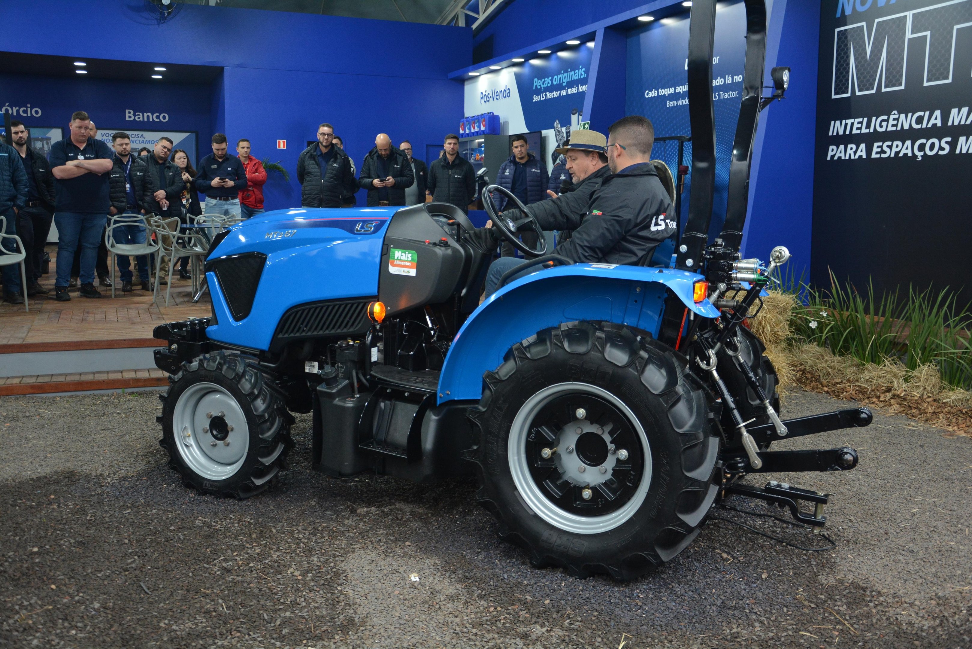 Lan&ccedil;amento foi feito no estande da LS Tractor durante 49&ordf; Expointer