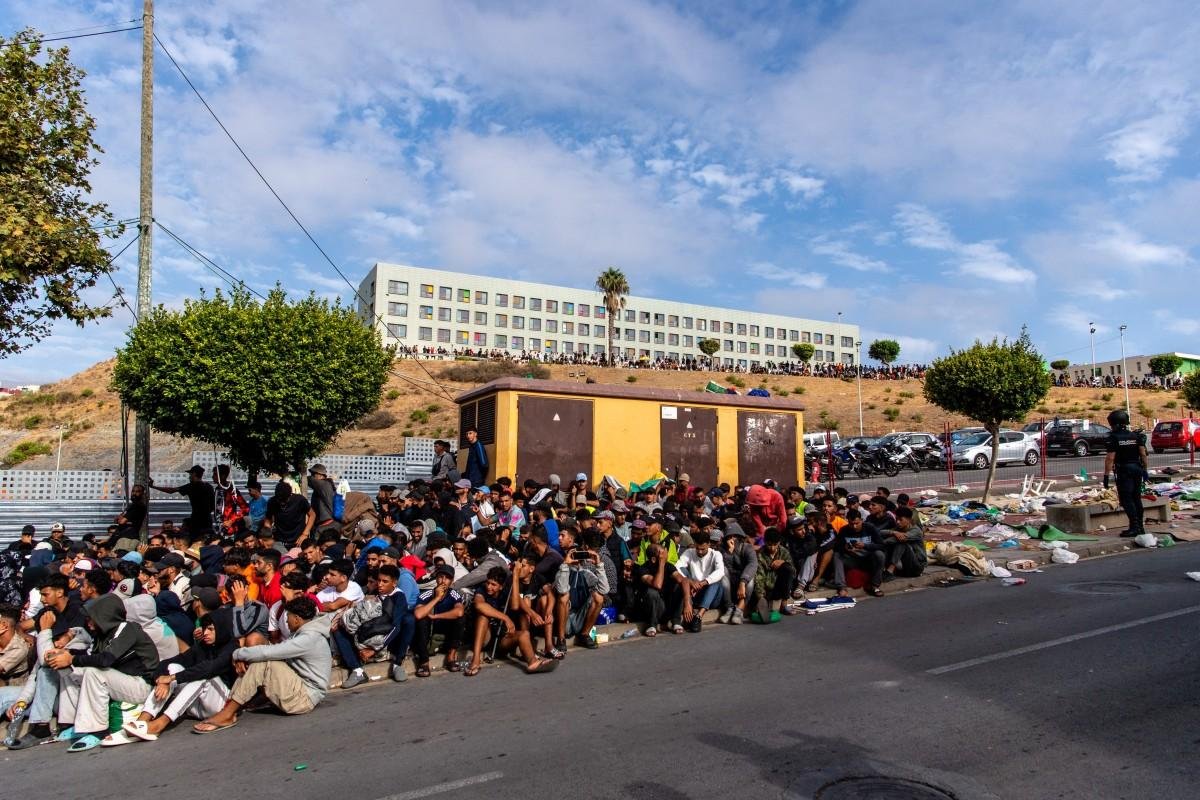 S&aacute;nchez isenta Marrocos de culpa por crise migrat&oacute;ria em Ceuta