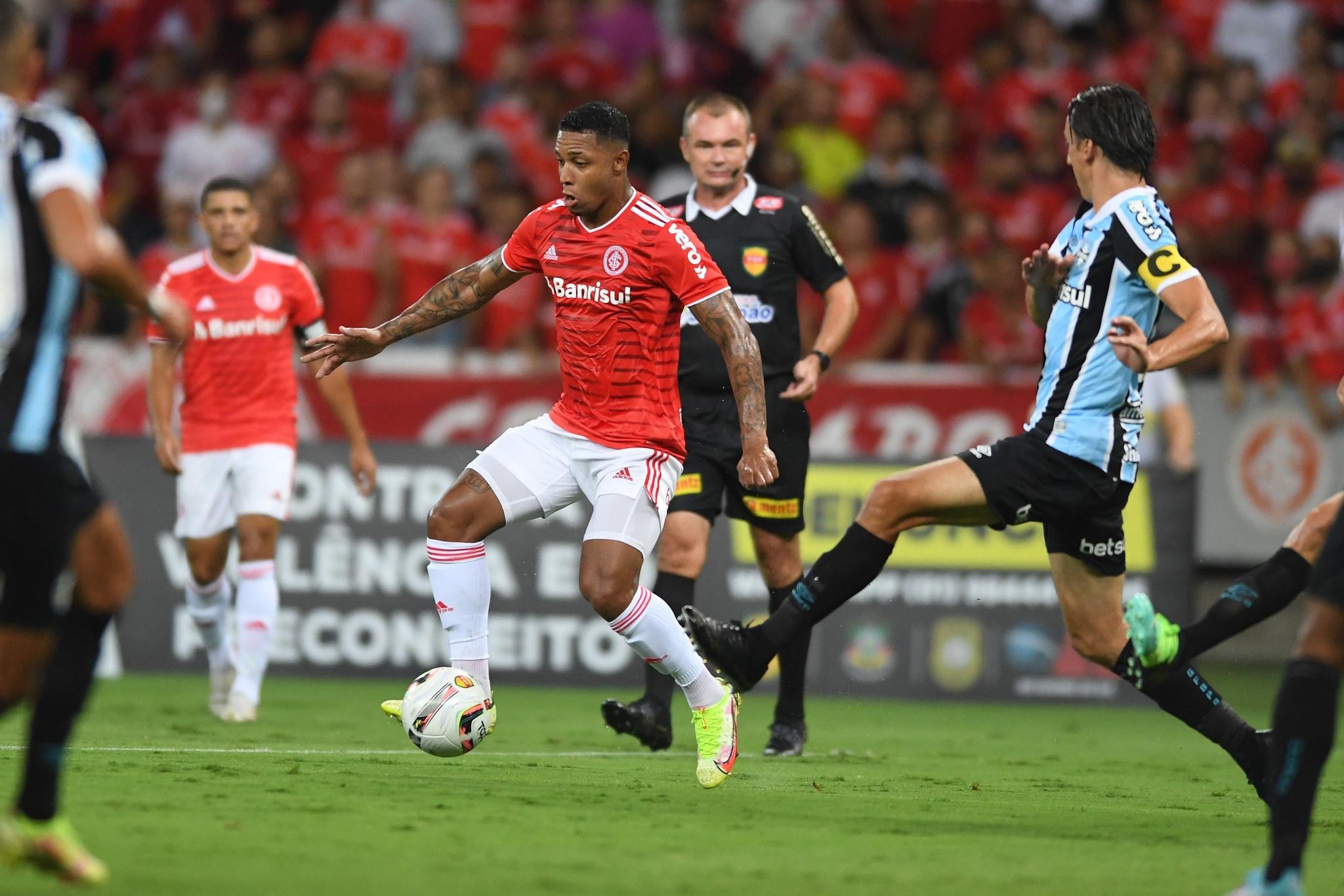 David marcou gol em Gre-Nal