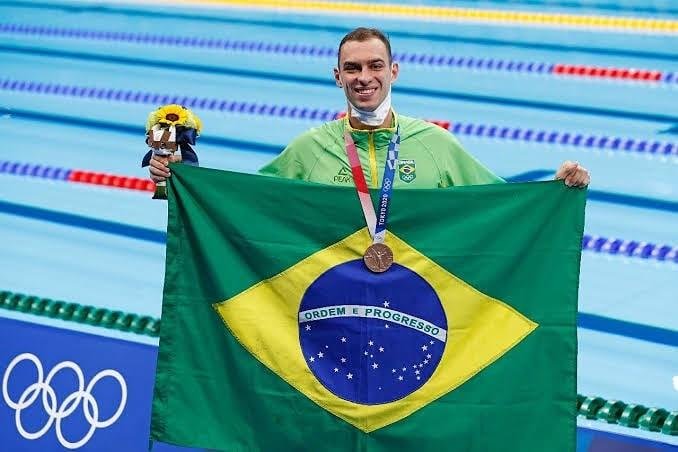 Nadador ga&uacute;cho subiu ao p&oacute;dio nos 200m livres