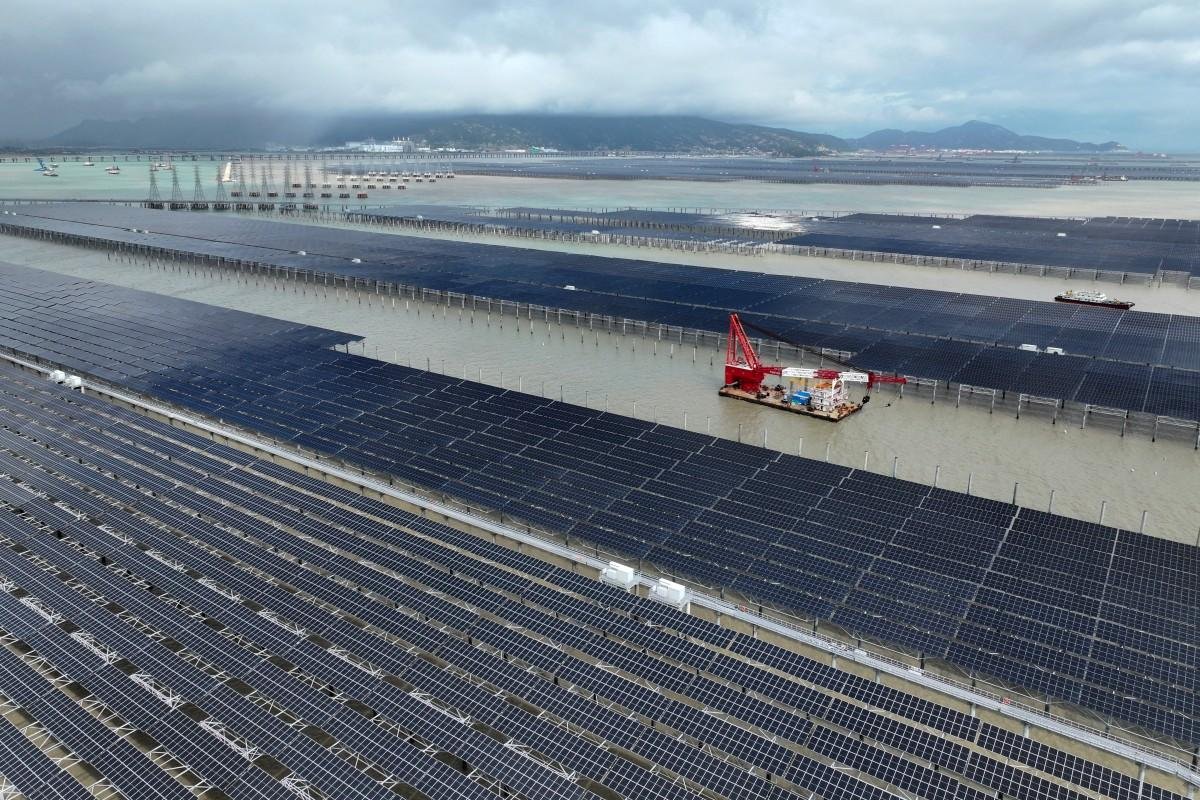 China afirma que capacidade de energia solar superou pela primeira vez a de carv&atilde;o