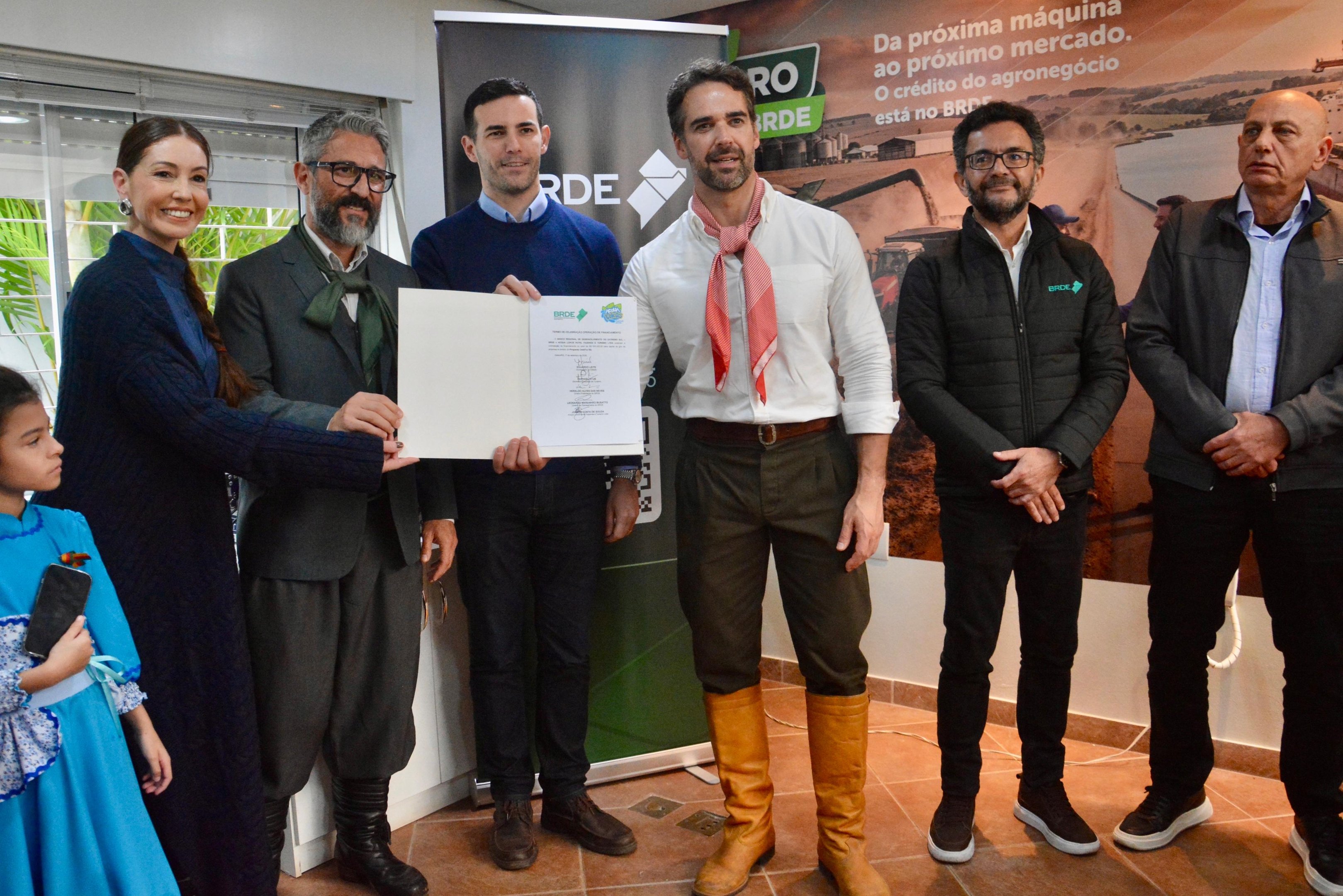 BRDE celebra primeiros financiamentos da Expointer 2026