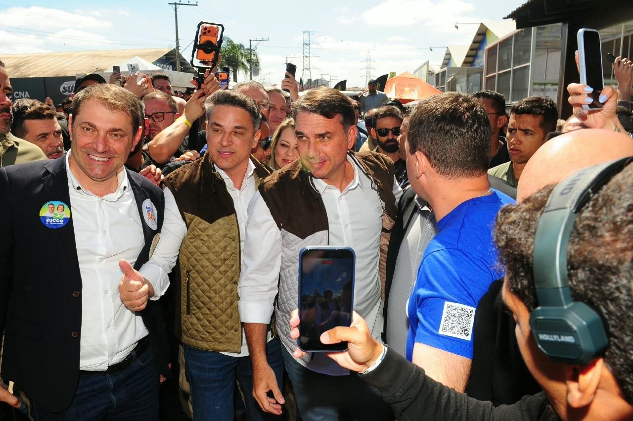 Fl&aacute;vio Bolsonaro (PL) passar&aacute; a tarde de quarta-feira na Expointer e depois far&aacute; com&iacute;cio no Parc&atilde;o