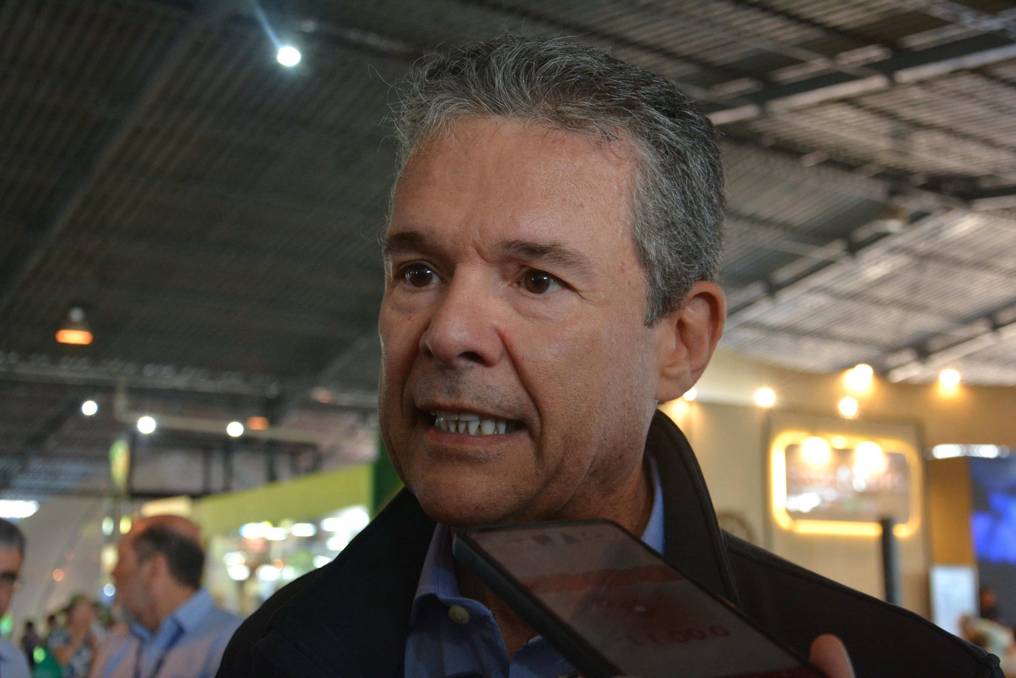 Andr&eacute; de Paula visitou a feira do agroneg&oacute;cio nesta quinta-feira, e ressaltou o trabalho do governo federal em reverter o veto