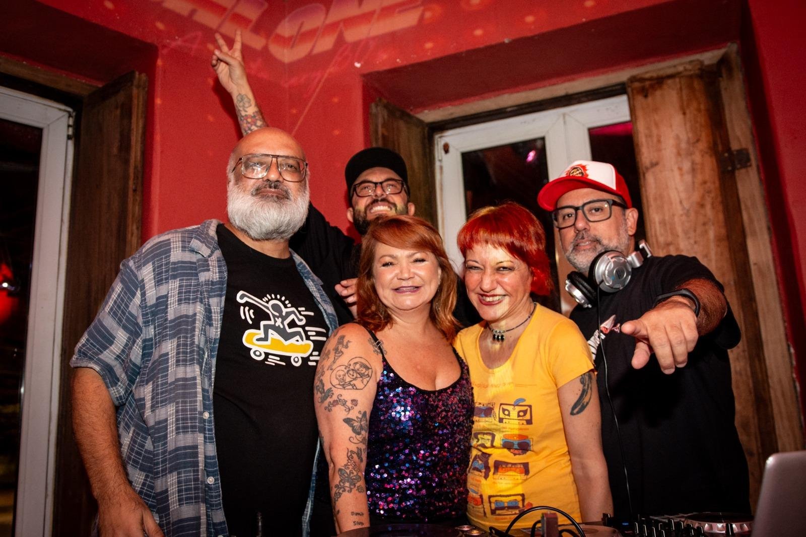 Roger Lerina, Ta&iacute;s Scherer, Alex Hoff, Adriana Banana Feij&atilde;o