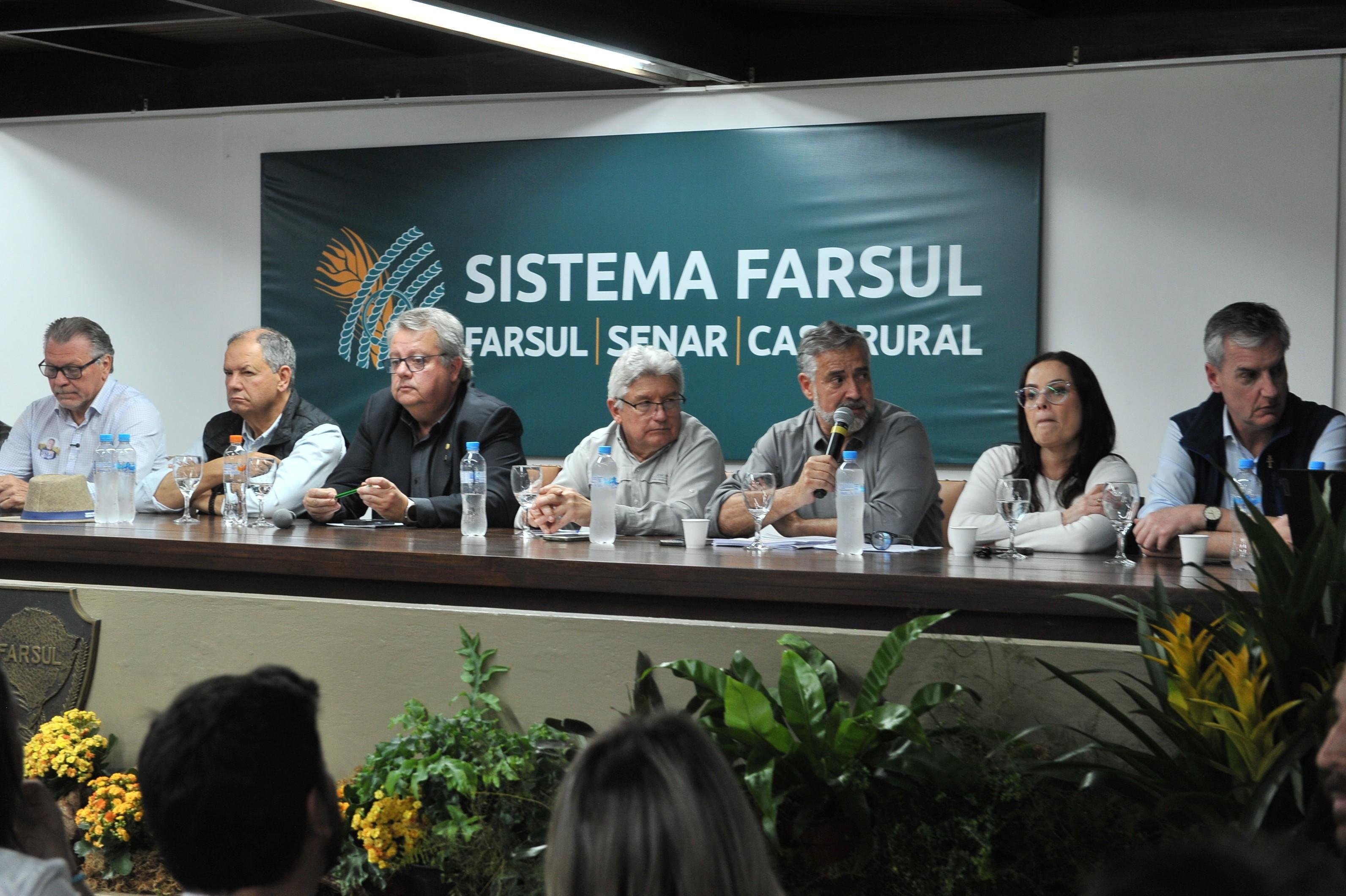 Piementa (microfone): &ldquo;At&eacute; agora os efeitos da medida provis&oacute;ria est&atilde;o muito longe daquilo que n&oacute;s queremos"