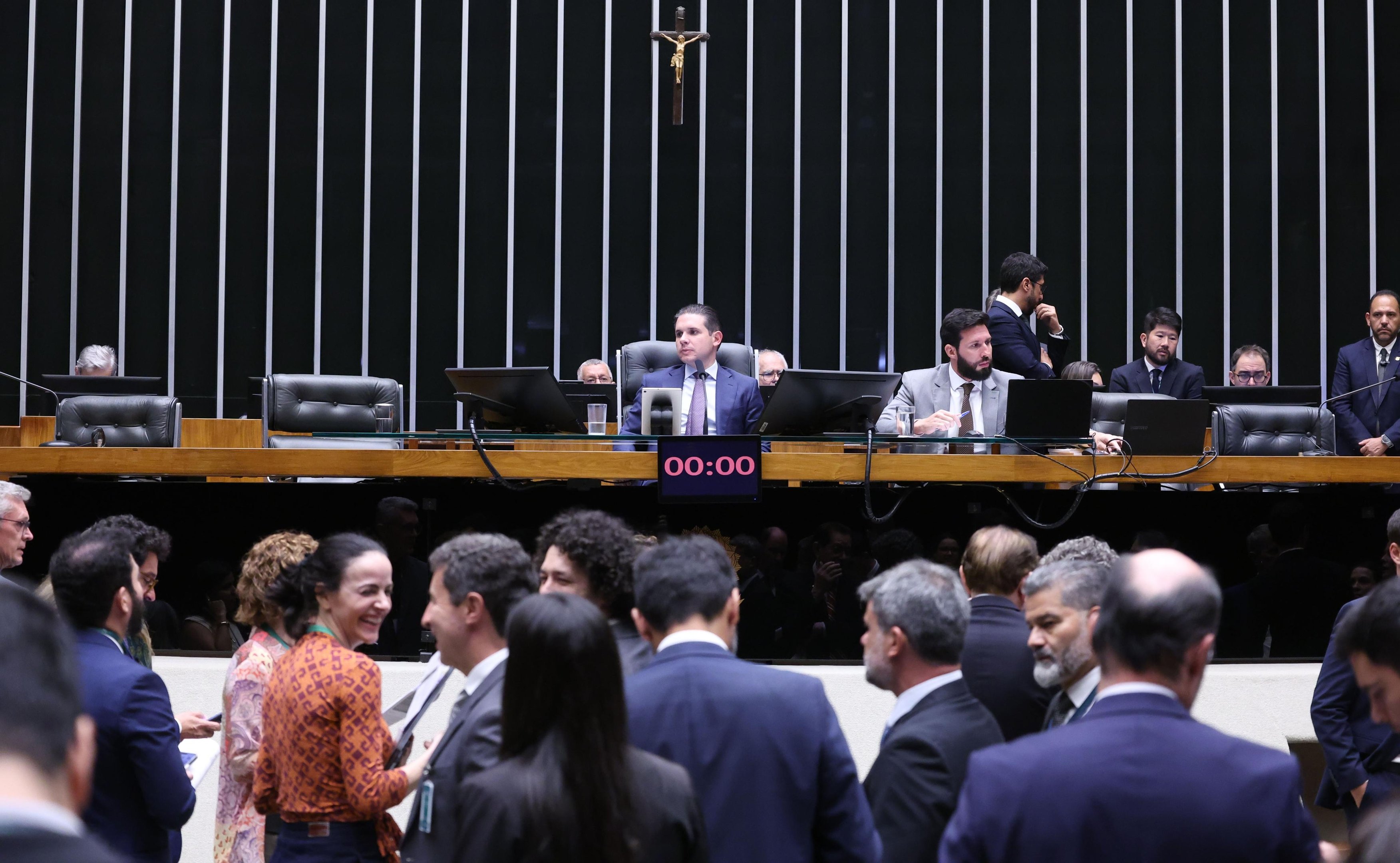 C&acirc;mara aprova PLP sobre exce&ccedil;&otilde;es a restri&ccedil;&otilde;es fiscais
