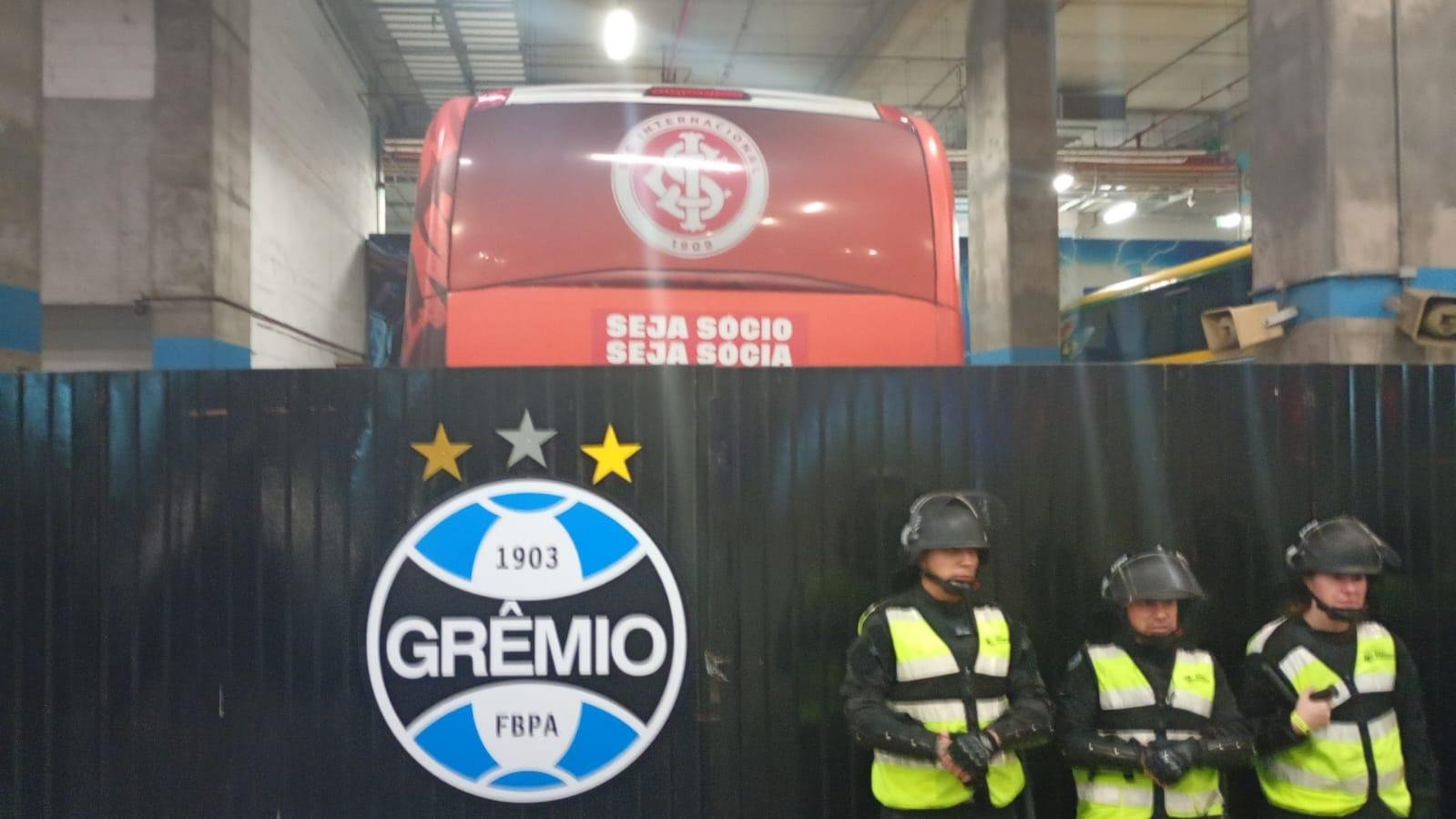 Gr&ecirc;mio e Inter v&atilde;o mal no Brasileiro