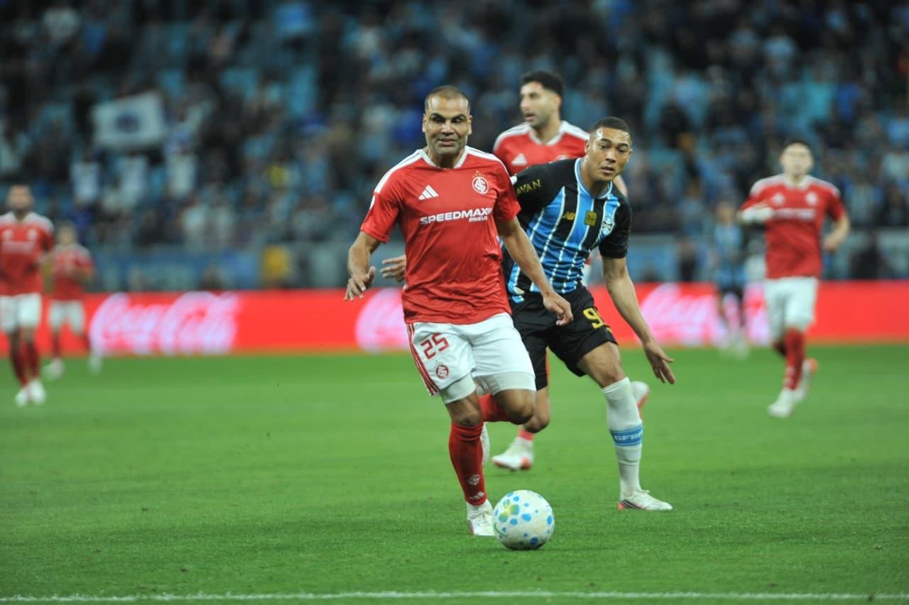 Dupla Gre-Nal duela na Arena por uma vaga na semifinal contra o Atl&eacute;tico Mineiro