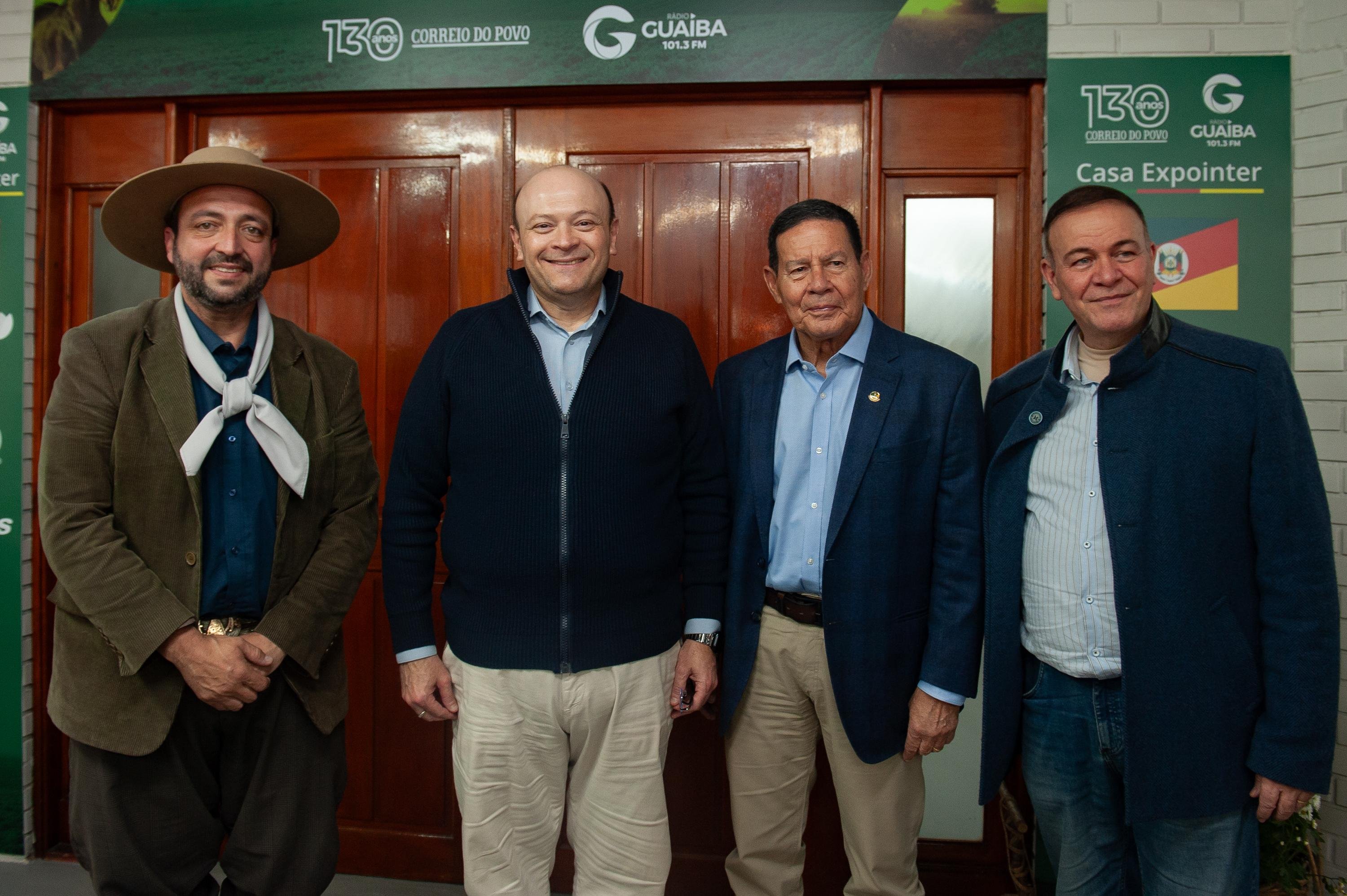 Mour&atilde;o foi recebido pelo diretor-presidente do CP, Marcelo Dantas,&nbsp;junto com o diretor da r&aacute;dio Gua&iacute;ba, Claudinei Girotti