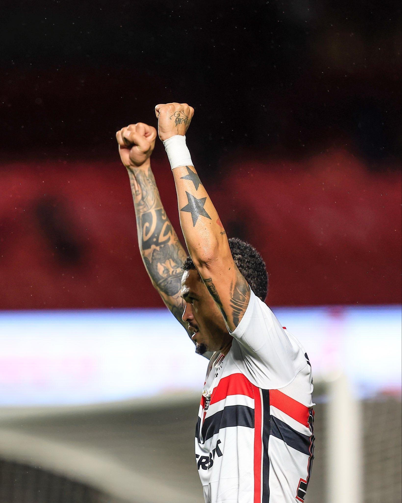 Ap&oacute;s fim de jejum, Tricolor paulista chega a segunda vit&oacute;ria consecutiva e salta na tabela
