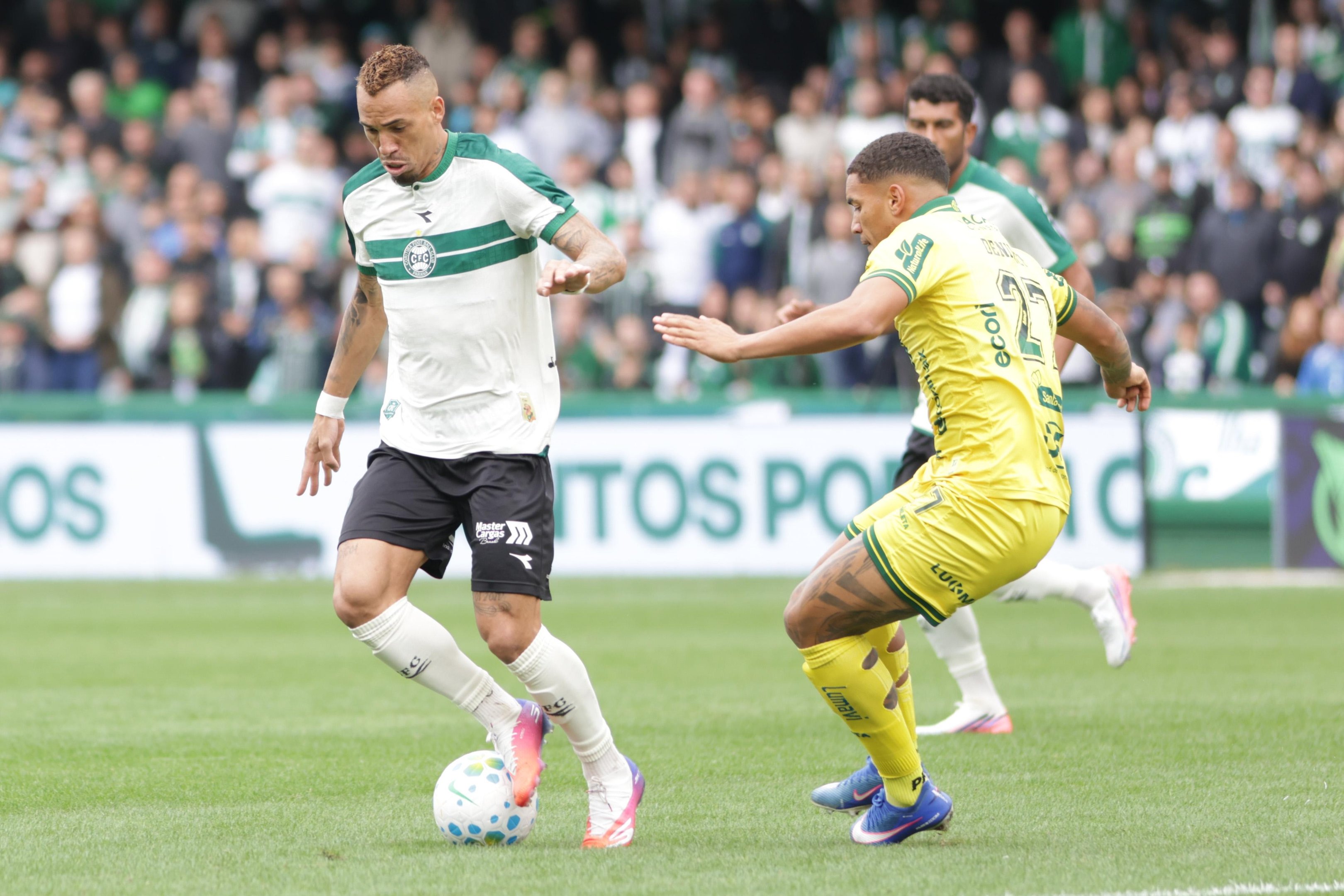 Mirassol vence Coritiba