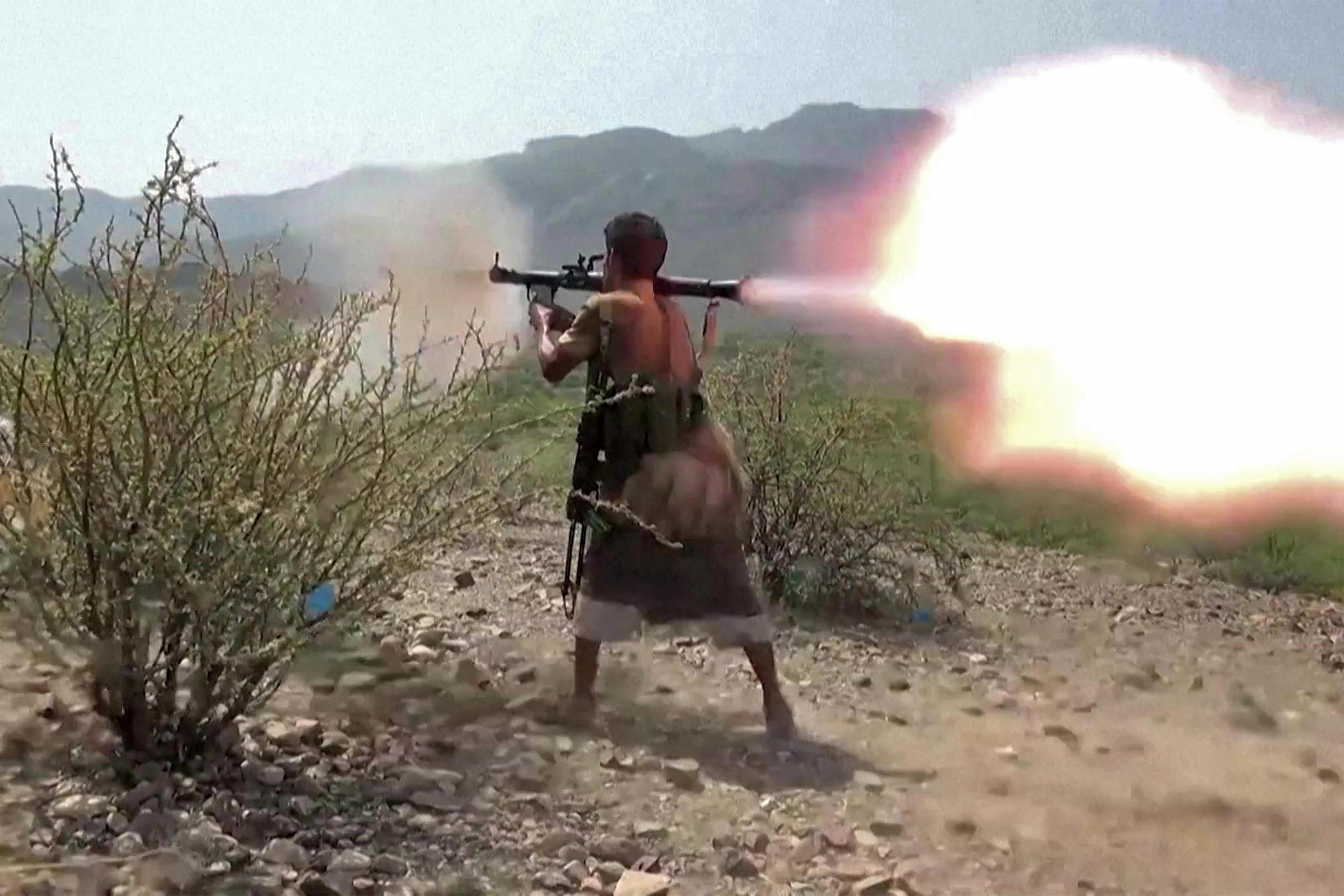 Rebeldes houthis do I&ecirc;men, apoiados pelo Ir&atilde;, atacaram v&aacute;rios alvos no sudoeste da Ar&aacute;bia Saudita