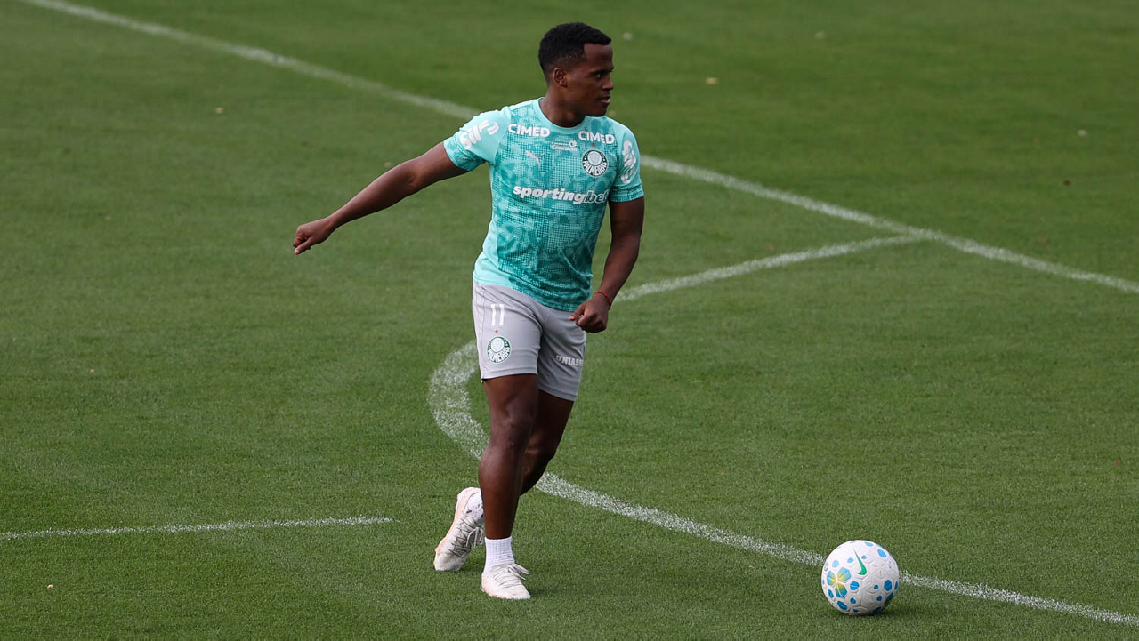 Arias &eacute; um dos atacantes do Palmeiras diante da LDU